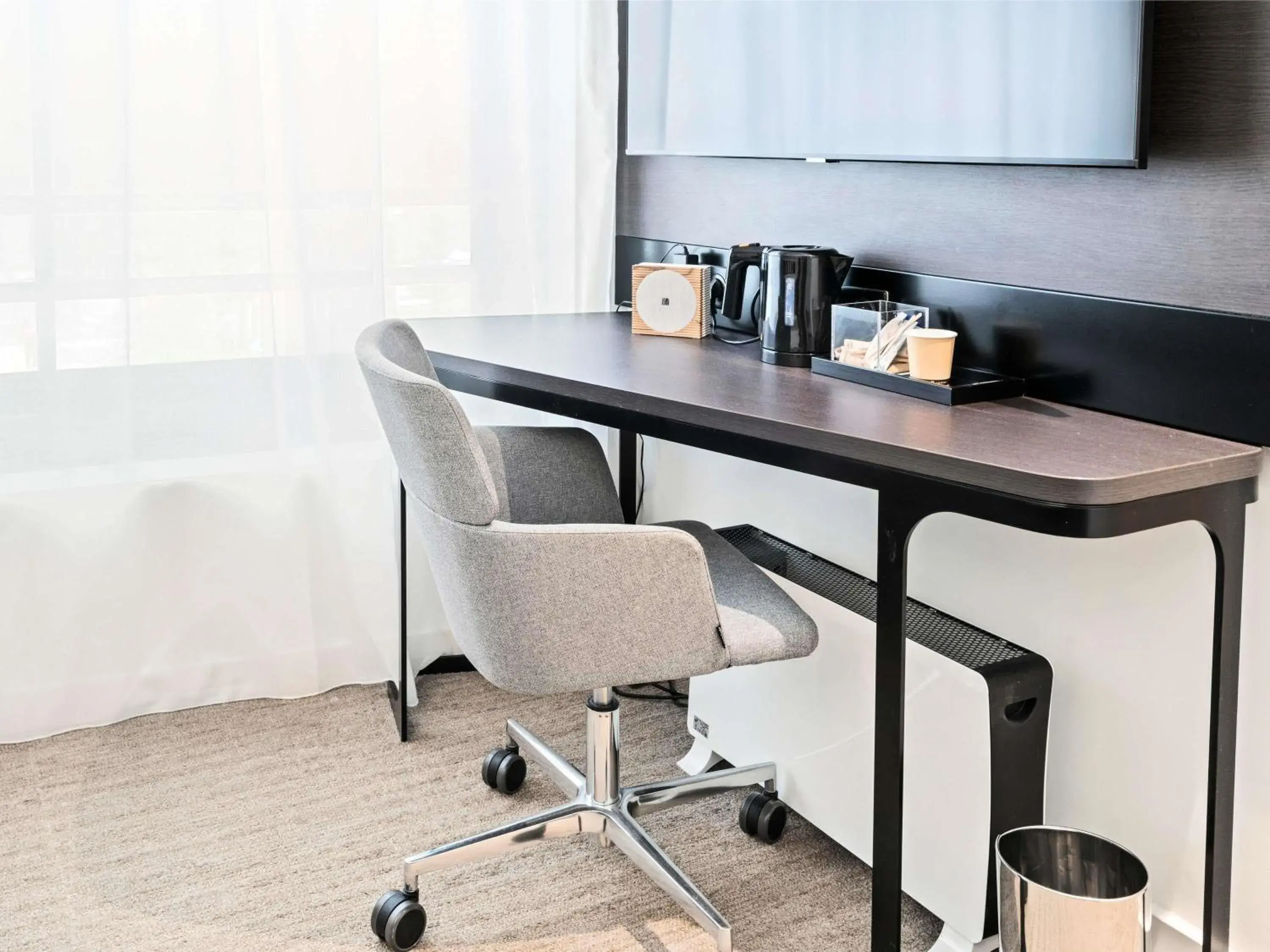 Superior Queen Room - single occupancy in Novotel Paris Charenton le Pont Superior Queen Room - single occupancy in Novotel Paris Charenton le Pont