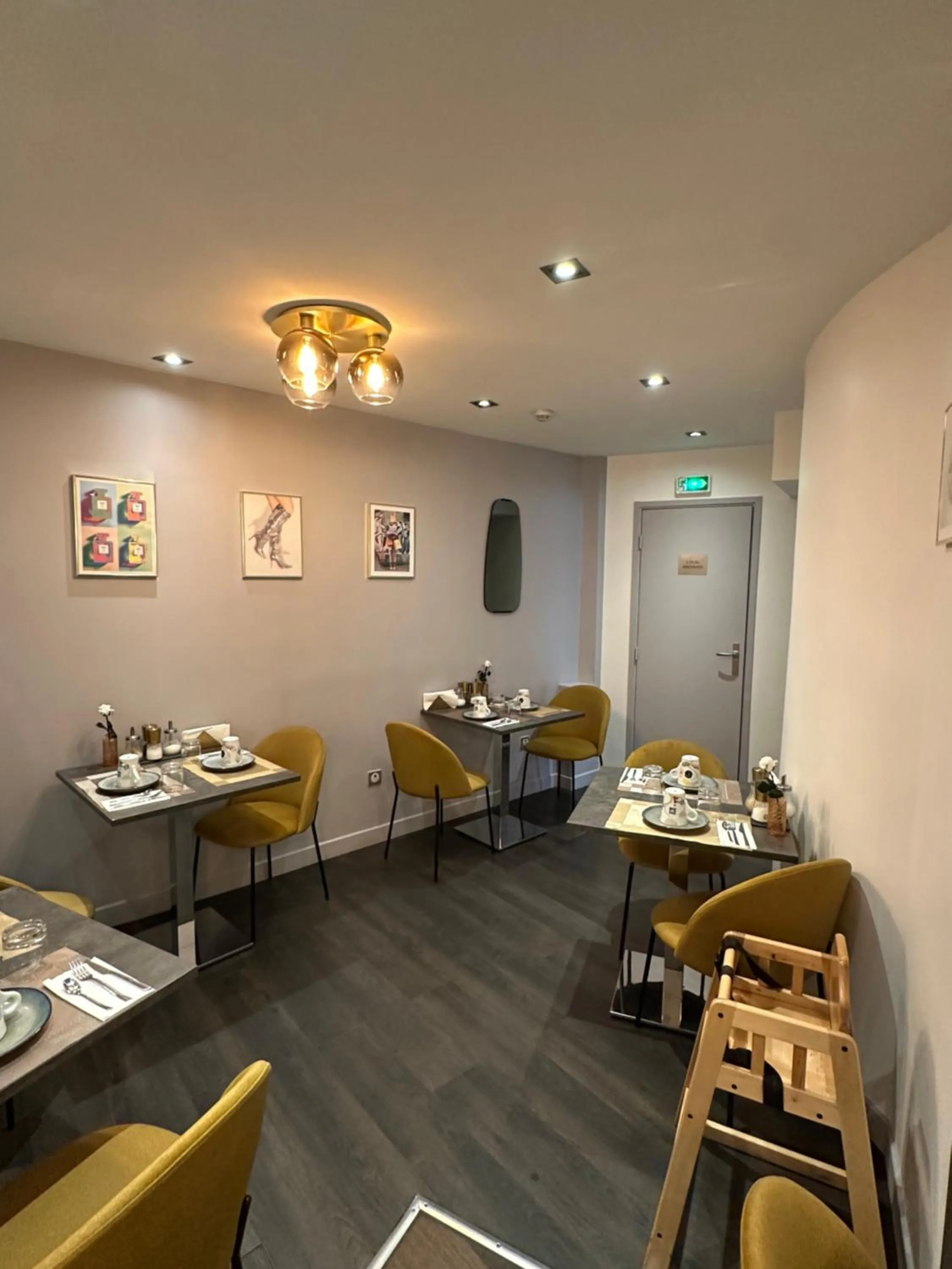 Breakfast in Best Western Empire Elysees