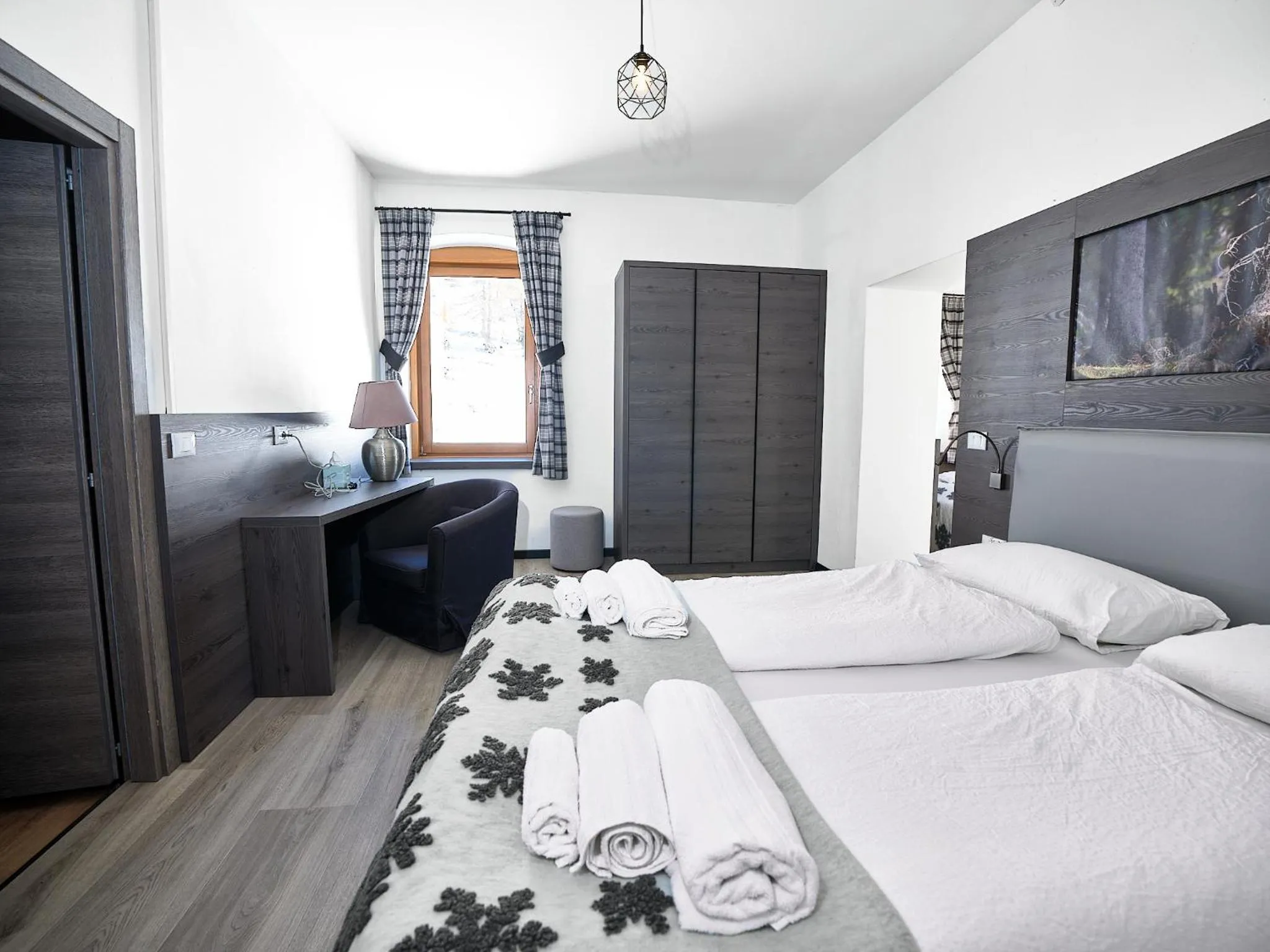 Bed in Hotel Pordoi Passo Pordoi Vegetarian Hotel
