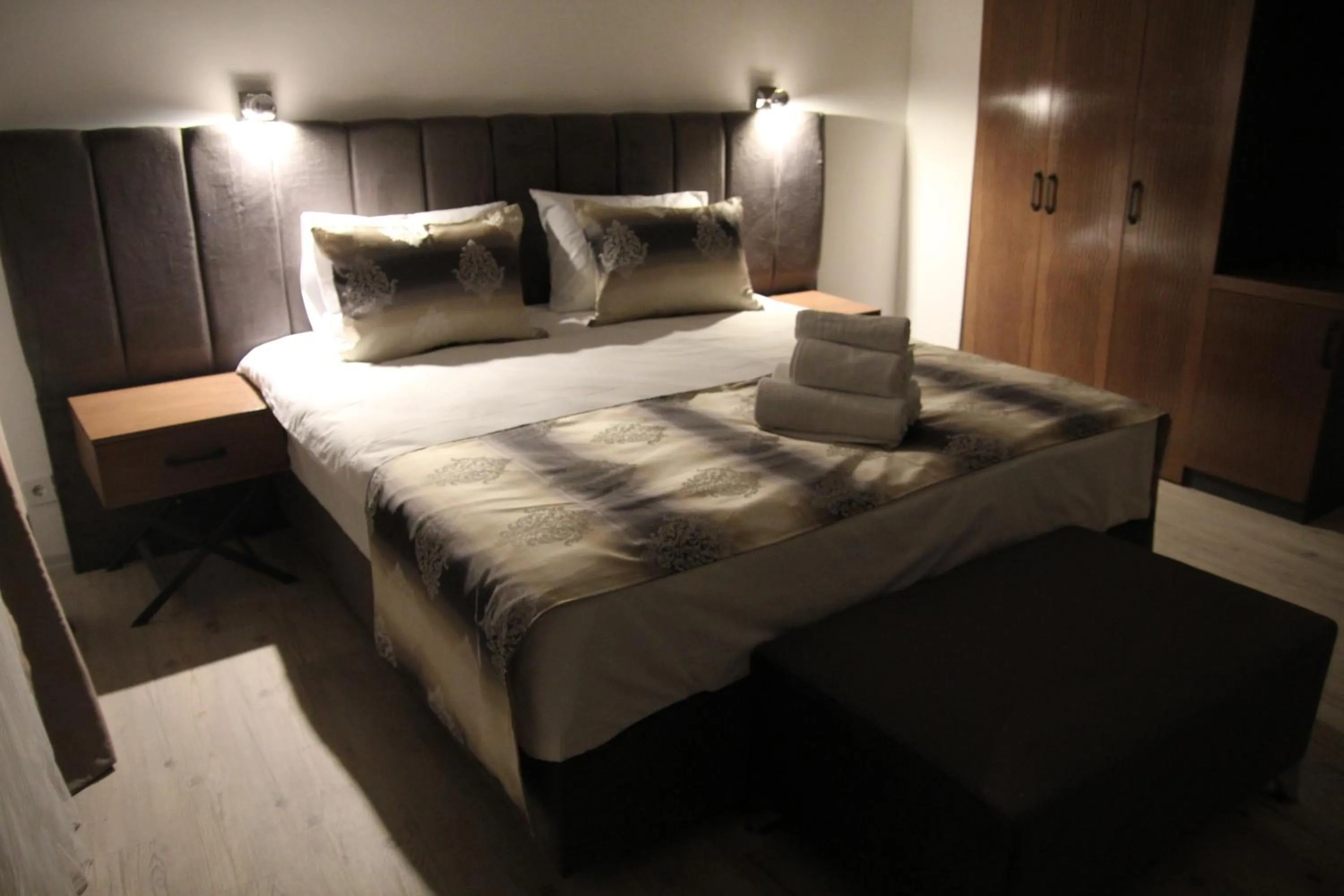 Bed in Kispet Deluxe Hotels&Suites