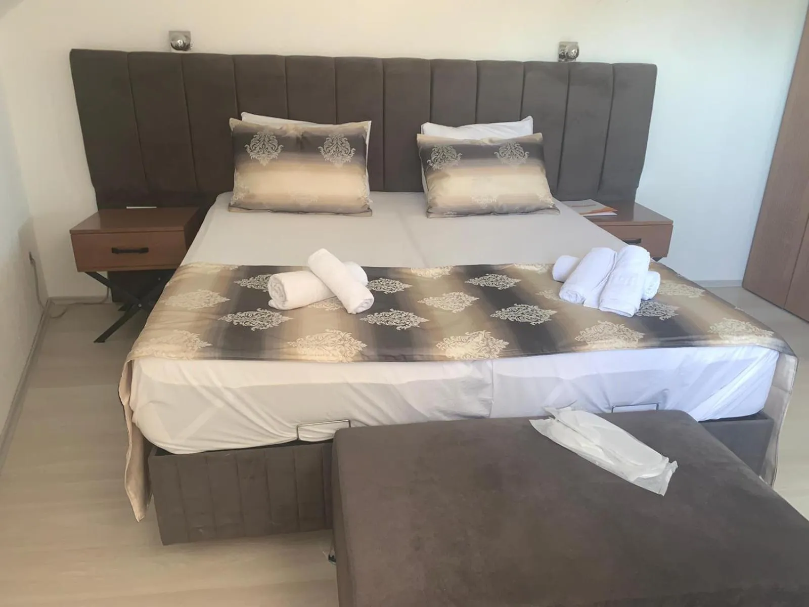 Bed in Kispet Deluxe Hotels&Suites