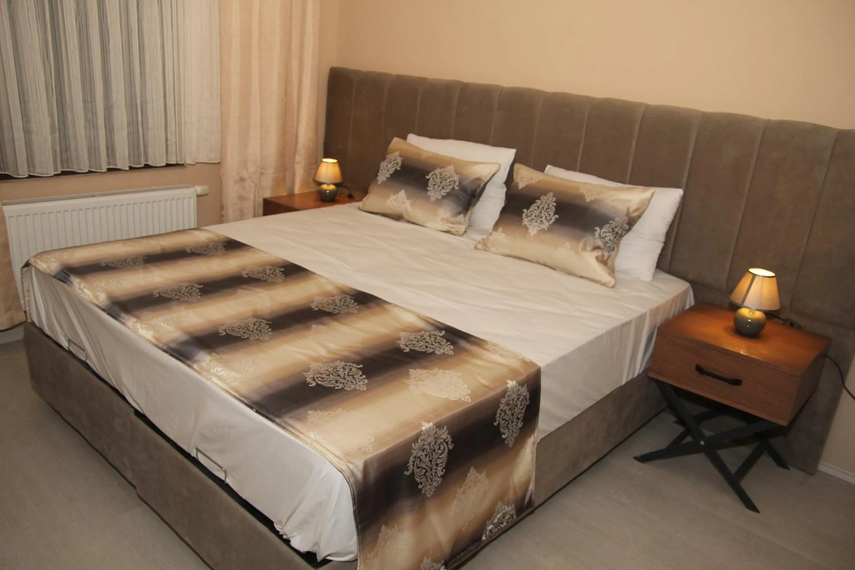 Bed in Kispet Deluxe Hotels&Suites