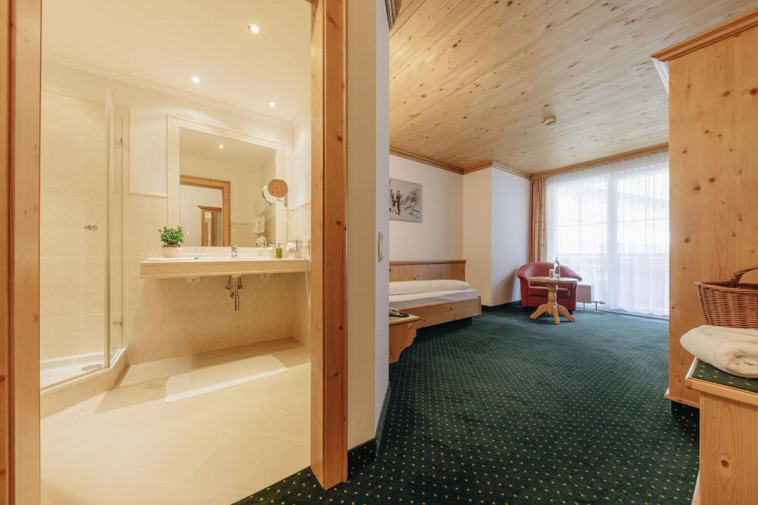 Photo of the whole room in Hotel Hirschen