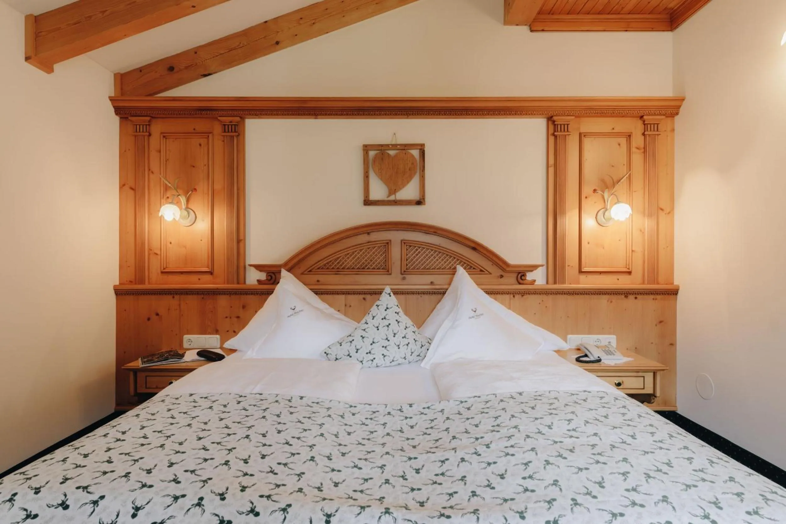 Bed in Hotel Hirschen