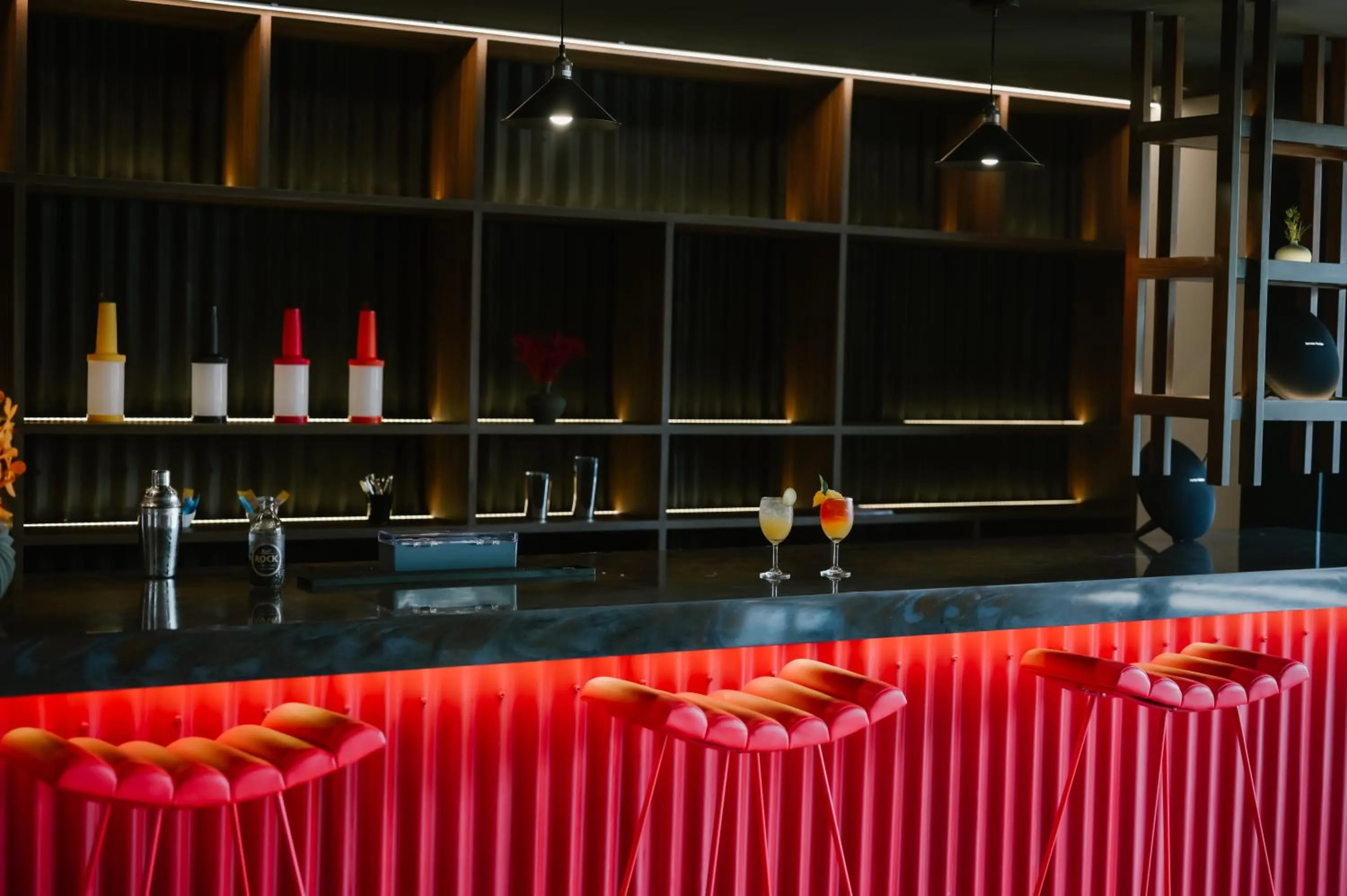 Lounge or bar in The Iconic Hotel Don Mueang Airport