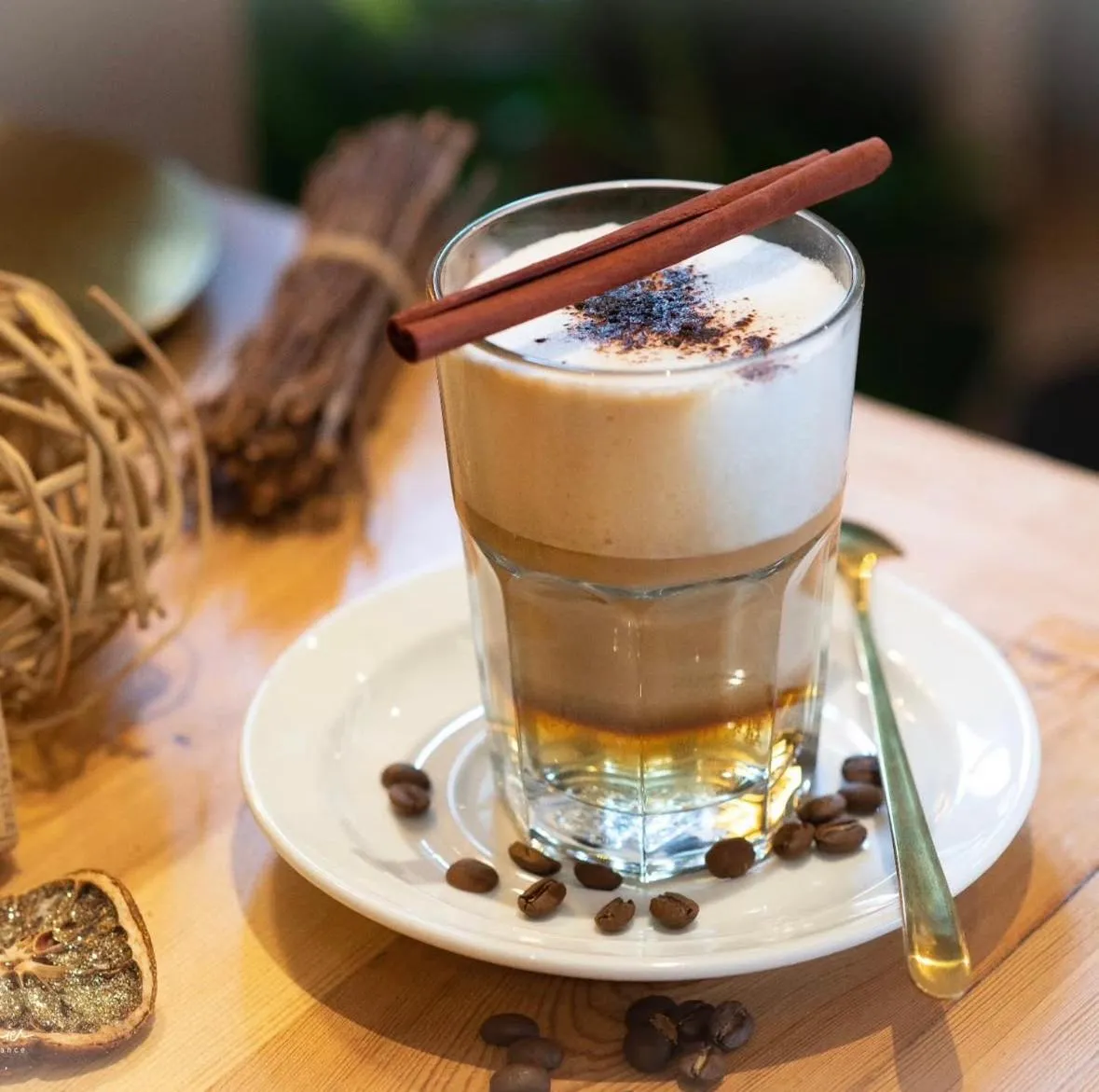 Food and drinks in LE CASTEL D'ALTI