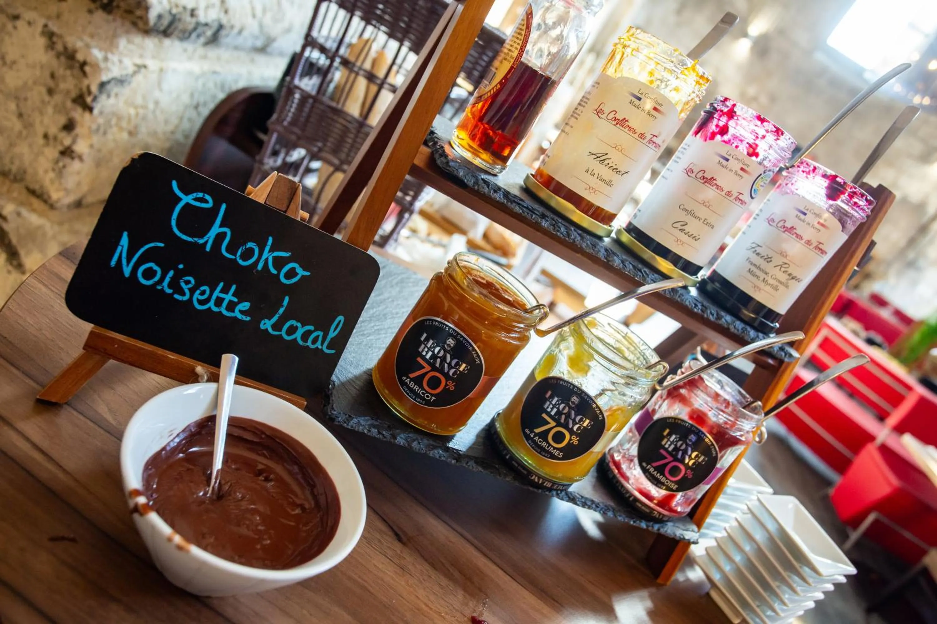 Breakfast in Hotel De Bourbon Grand Hotel Mercure Bourges