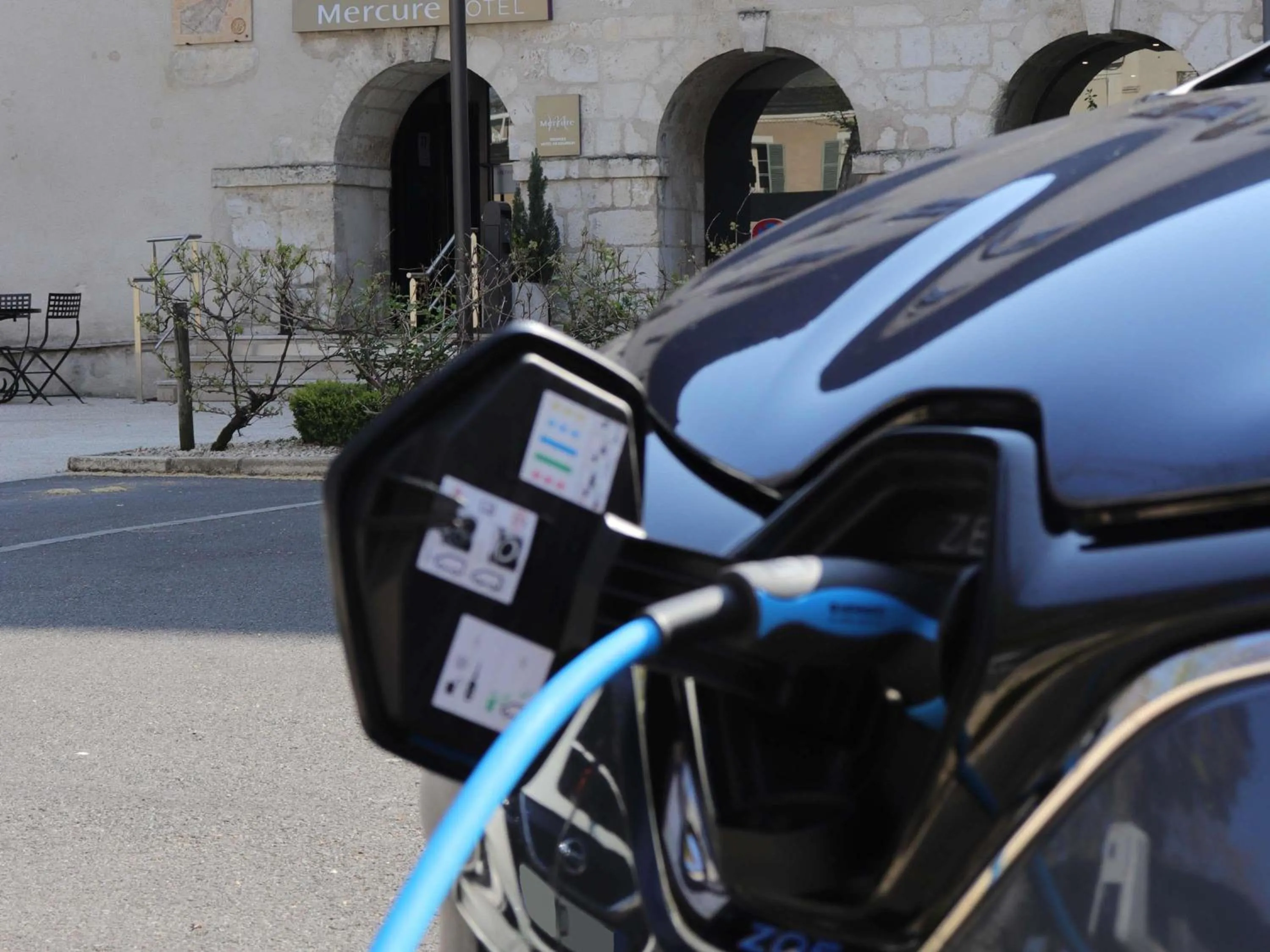 Property building in Hotel De Bourbon Grand Hotel Mercure Bourges