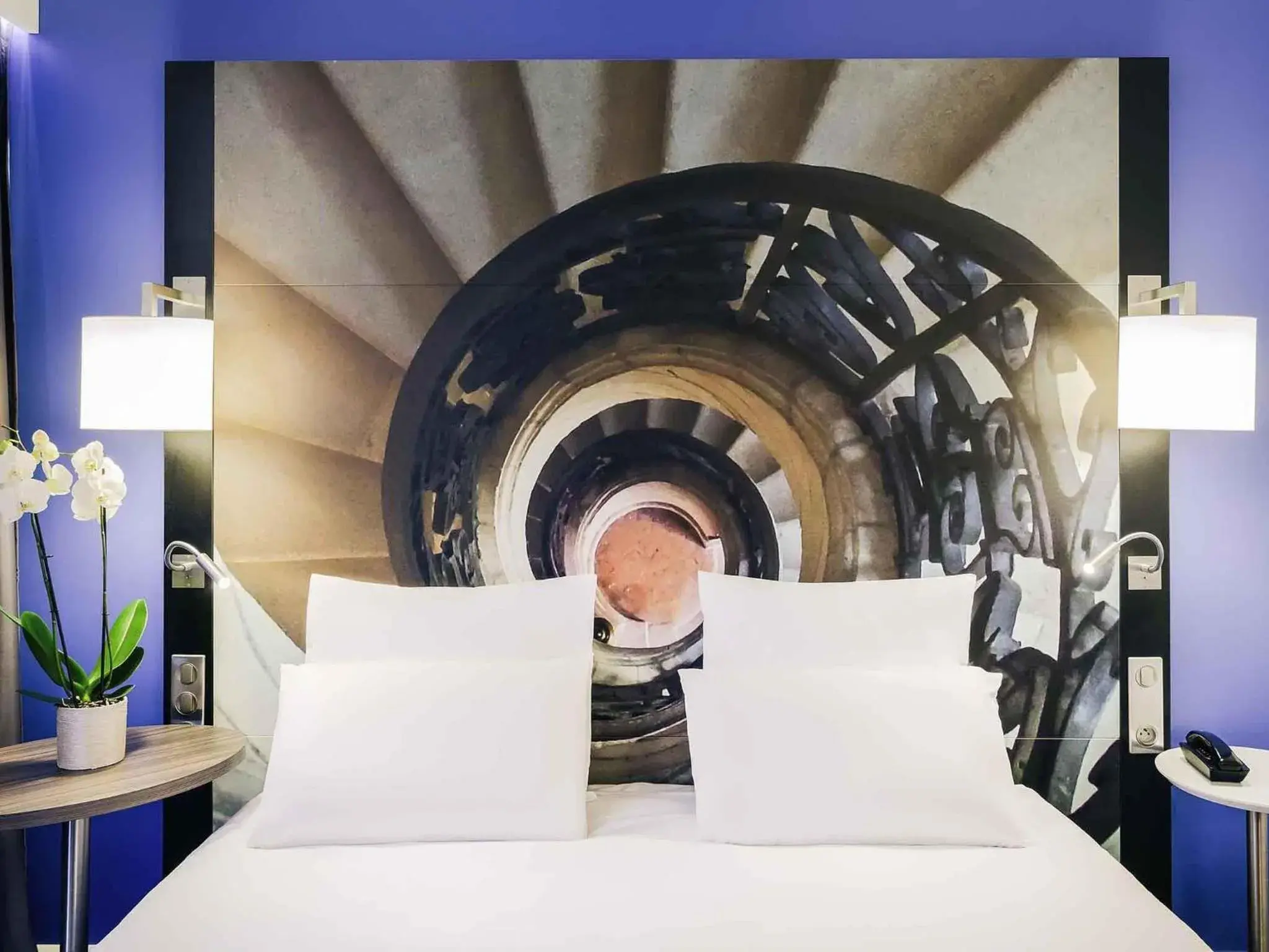 Classic  Twin Room in Hotel De Bourbon Grand Hotel Mercure Bourges Classic  Twin Room in Hotel De Bourbon Grand Hotel Mercure Bourges