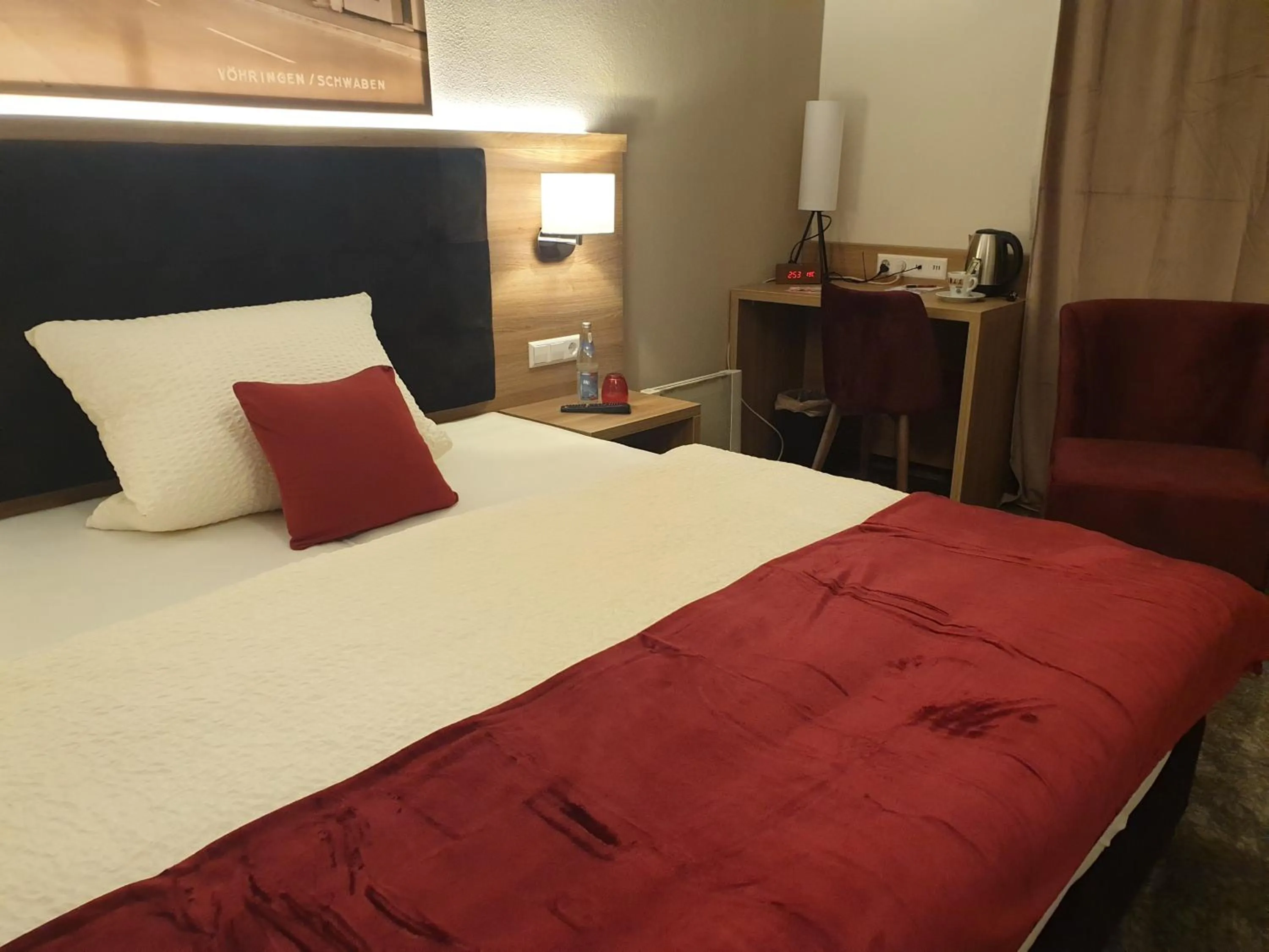 Photo of the whole room, Bed in Gasthof Bräuhaus Lepple