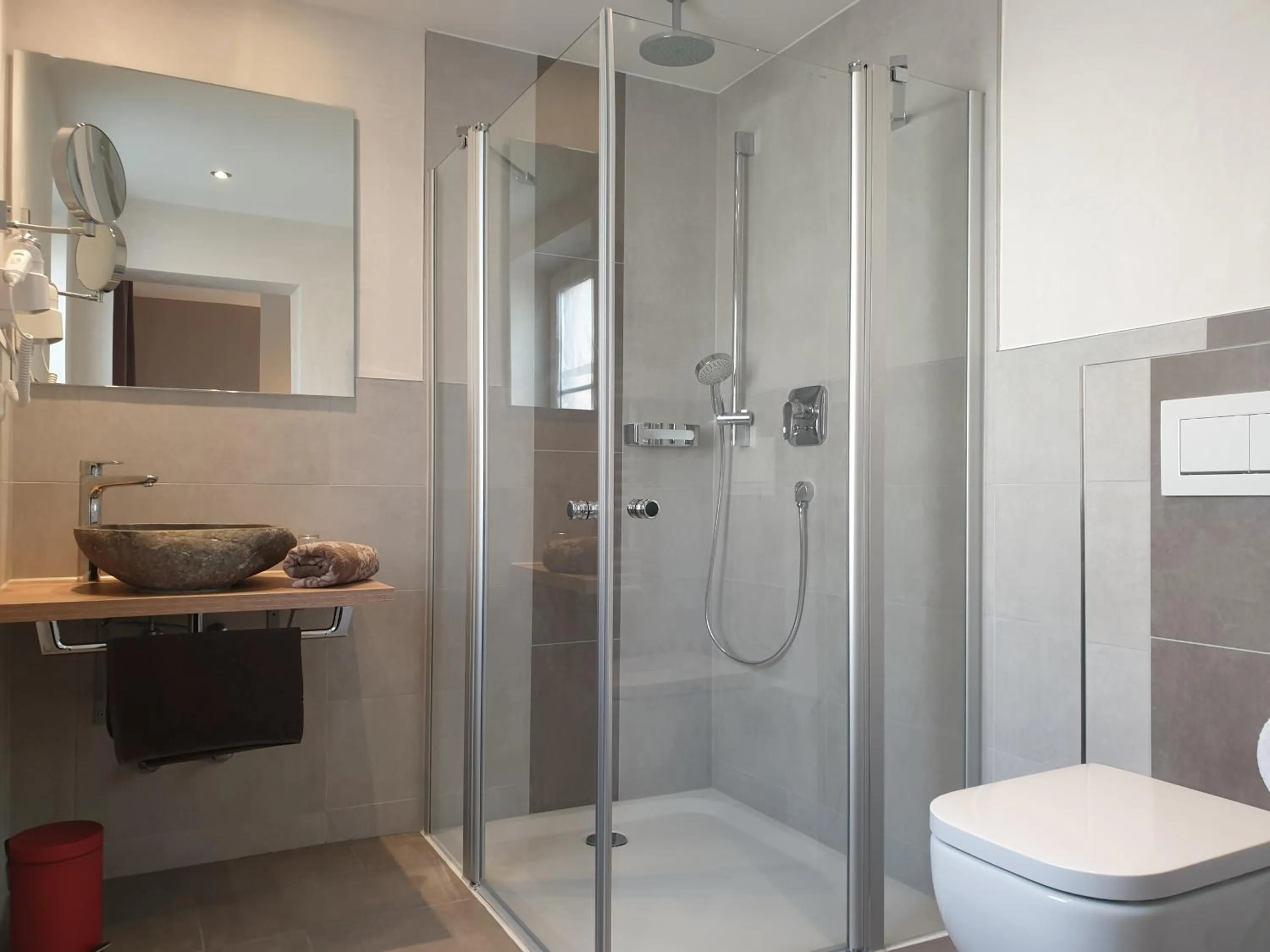 Shower in Gasthof Bräuhaus Lepple