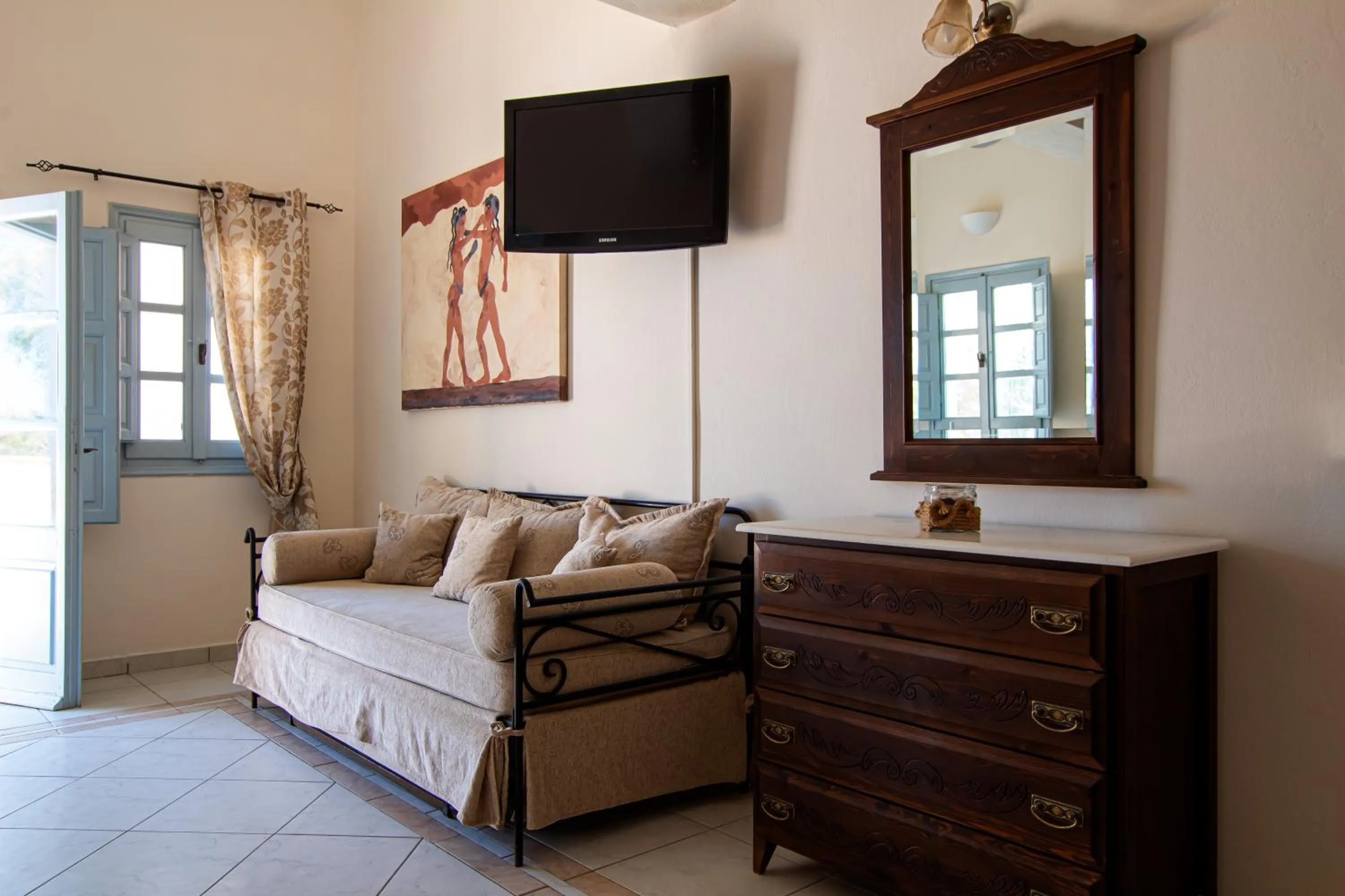 Bedroom, Bed in Joy Beach Ηotel