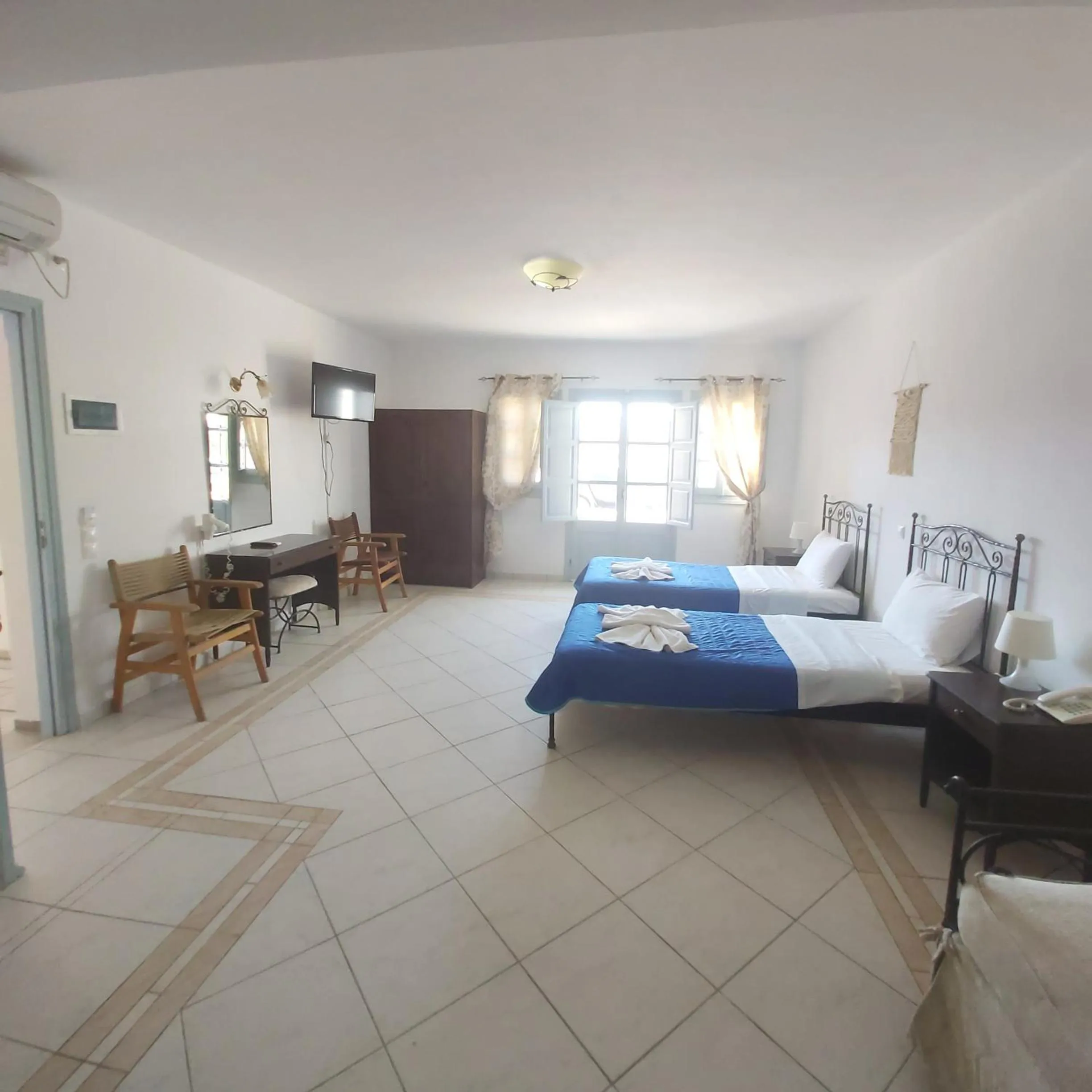 Photo of the whole room, Bed in Joy Beach Ηotel