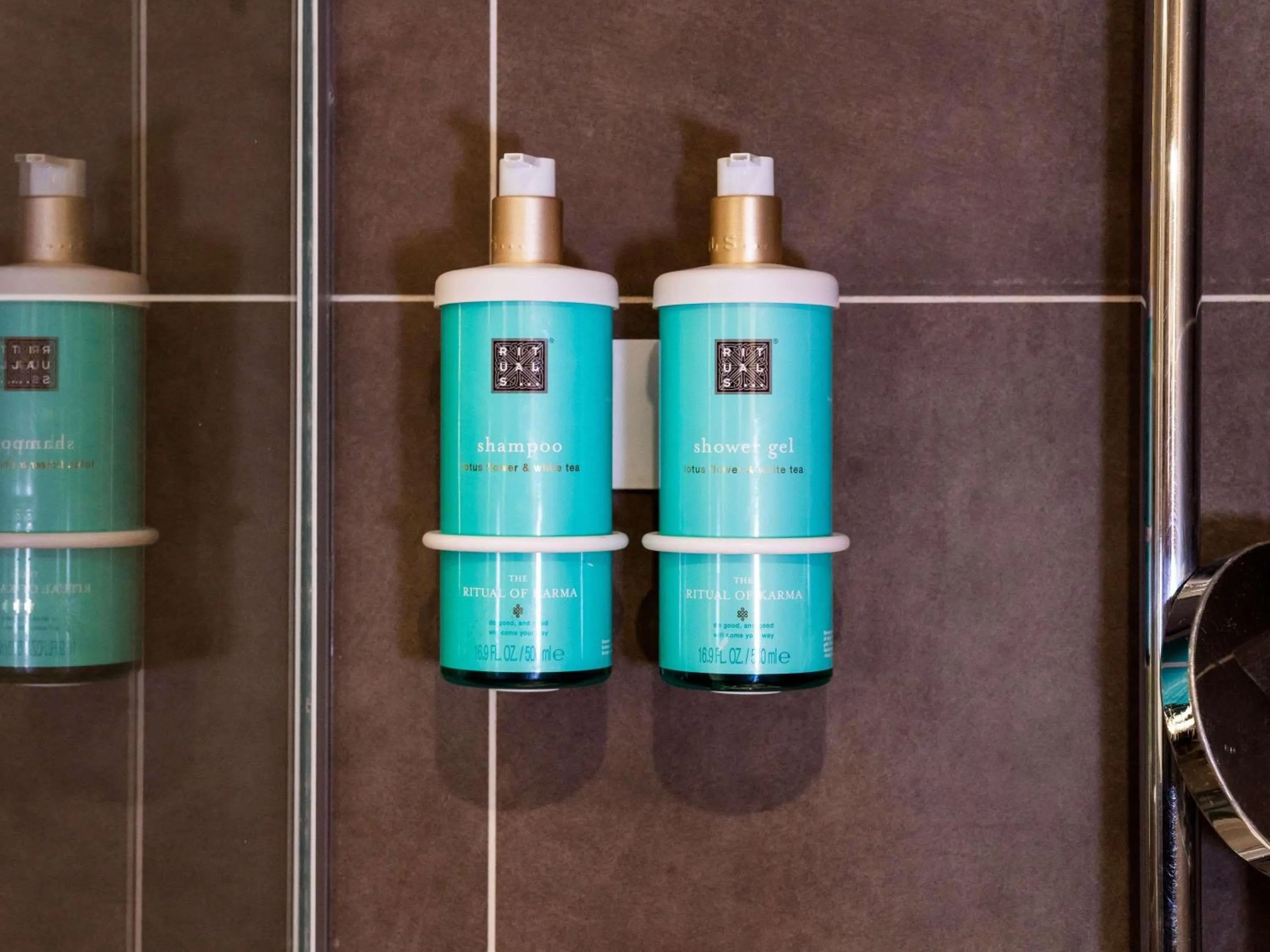 Bedroom in Novotel Paris 17