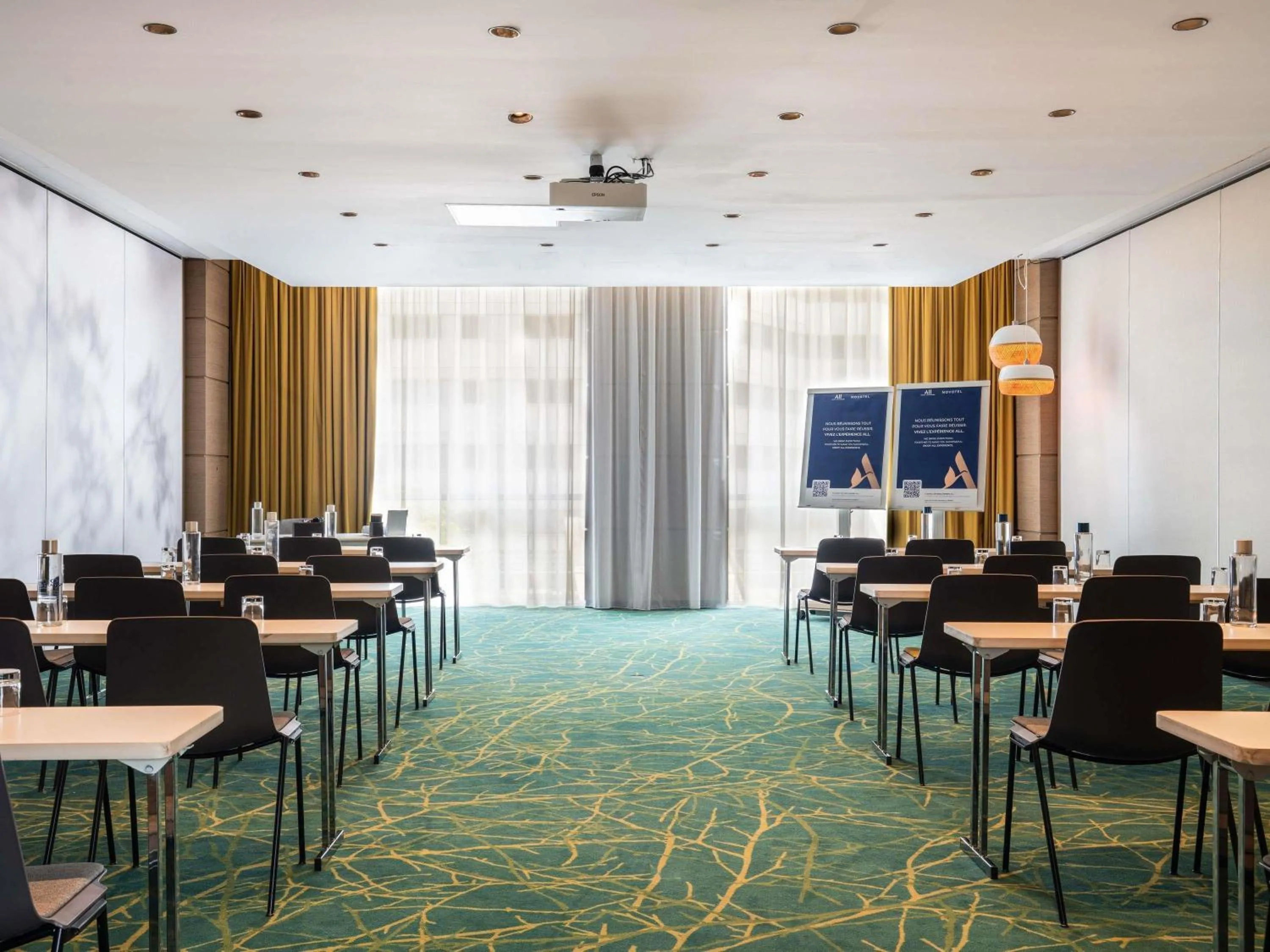 Meeting/conference room in Novotel Paris 17