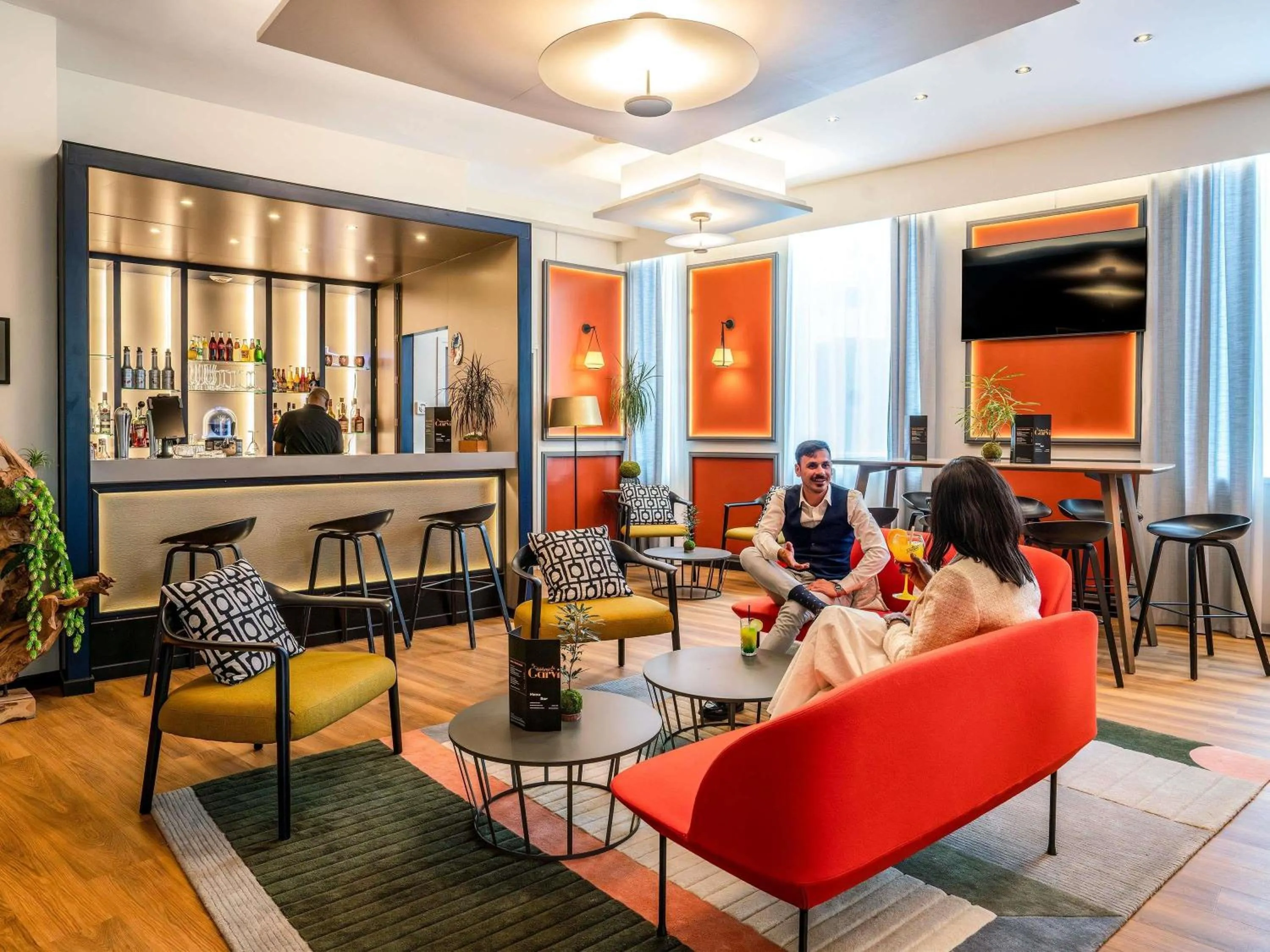 Lounge or bar in Novotel Paris 17