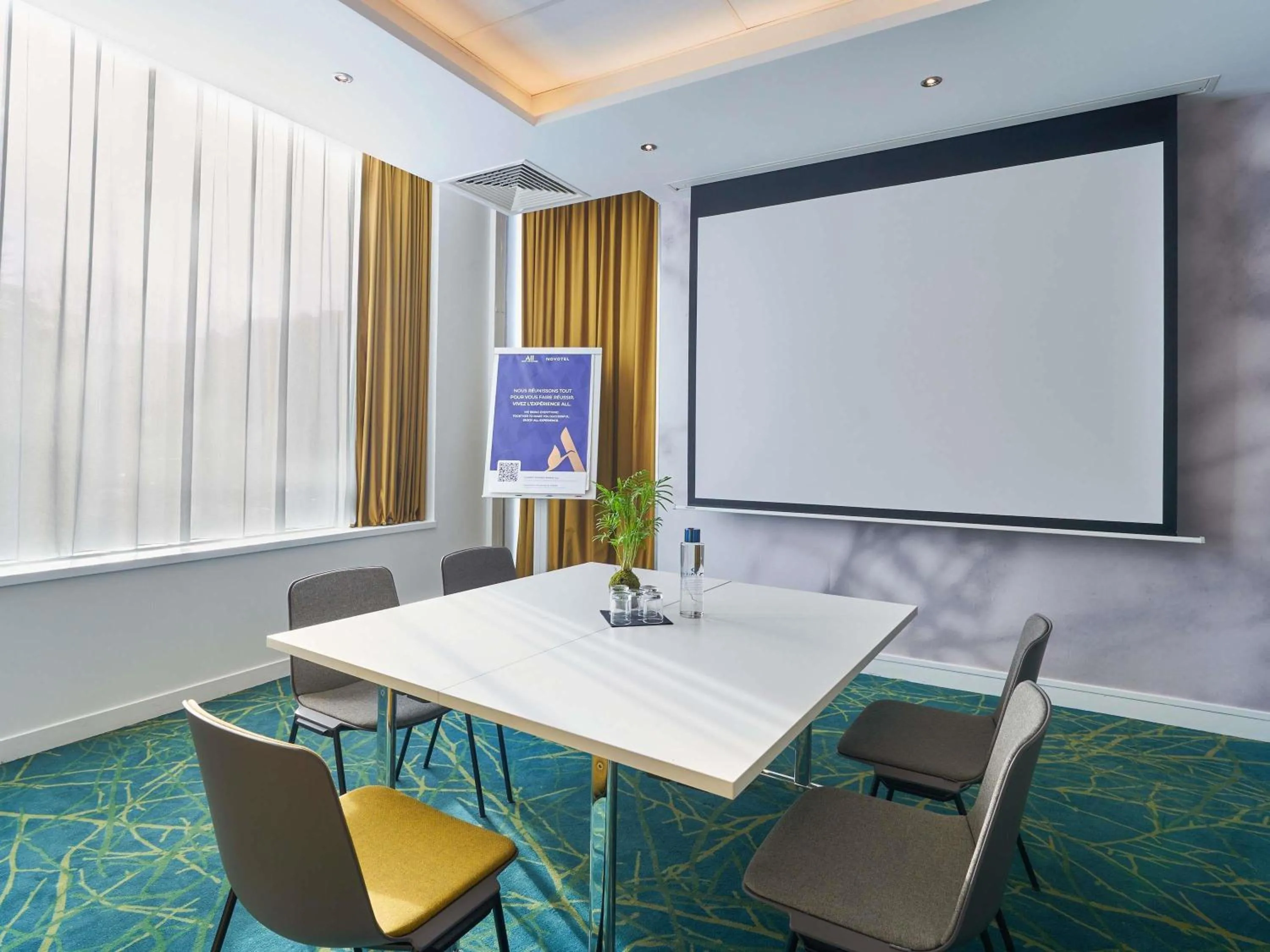 Meeting/conference room in Novotel Paris 17