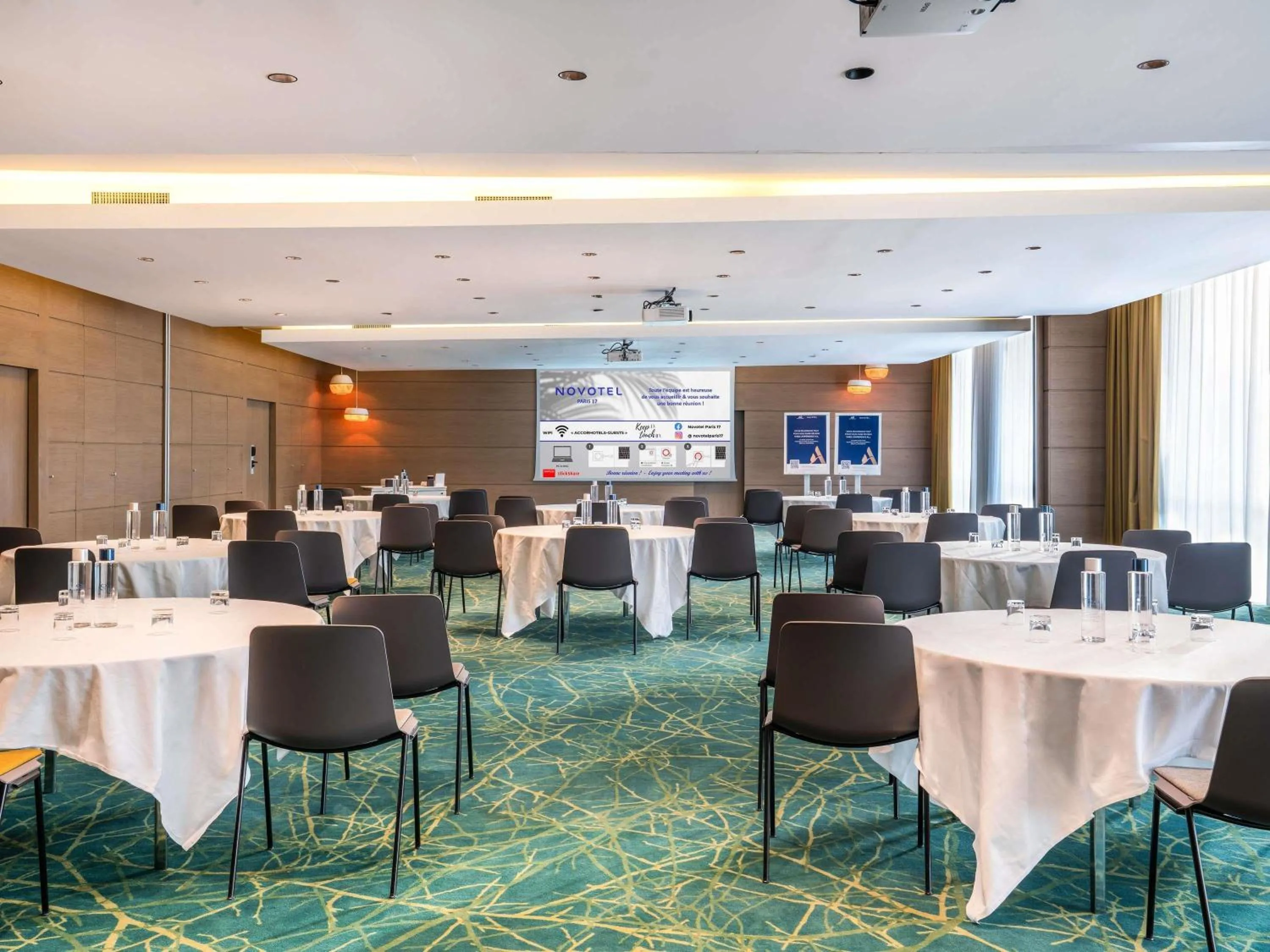 Meeting/conference room in Novotel Paris 17