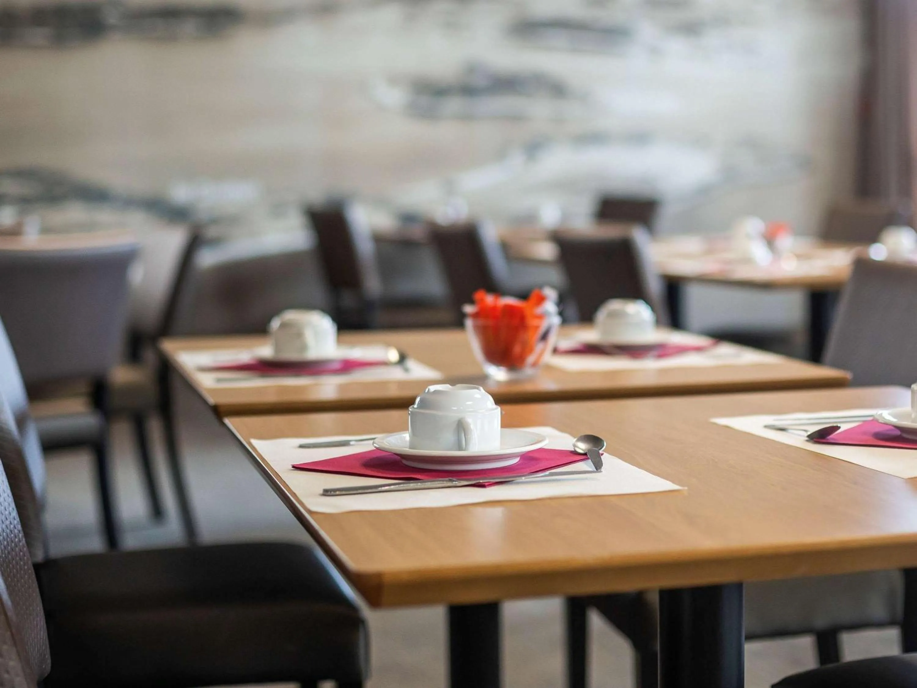 Restaurant/places to eat in Mercure Vannes Le Port