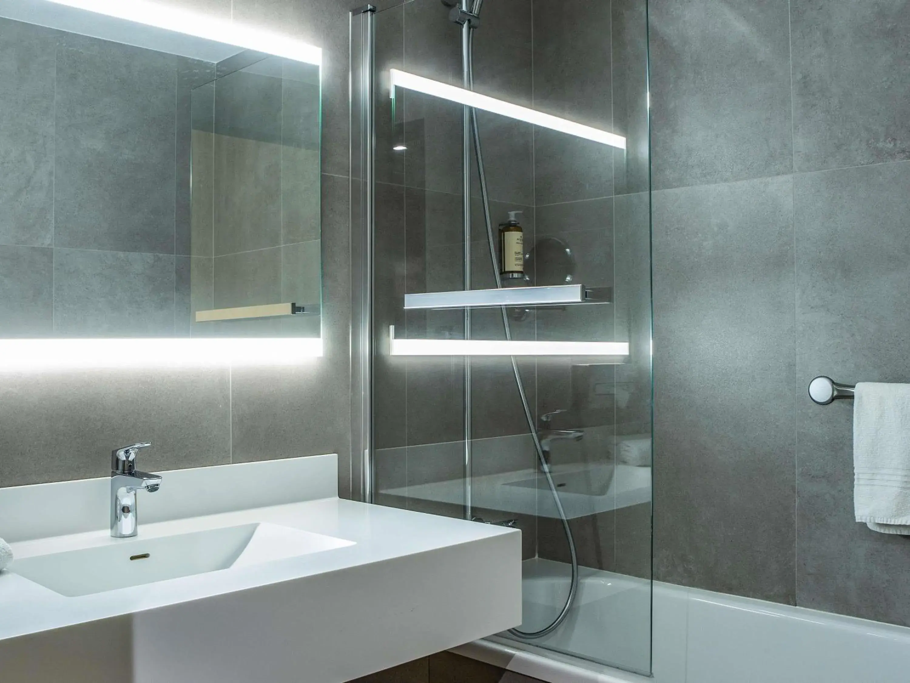 Property building in Mercure Vannes Le Port Property building in Mercure Vannes Le Port