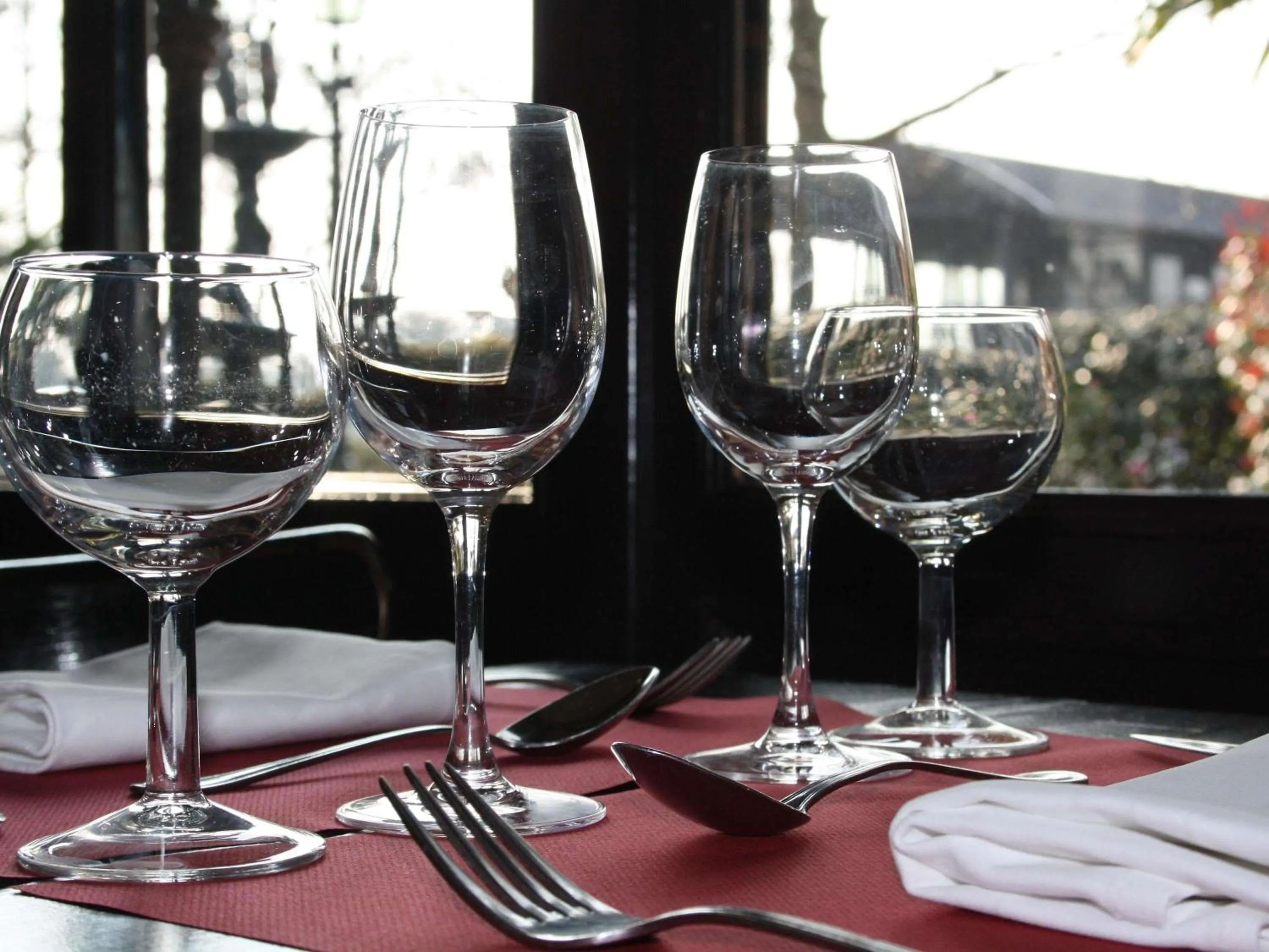 Restaurant/places to eat in Mercure Vannes Le Port