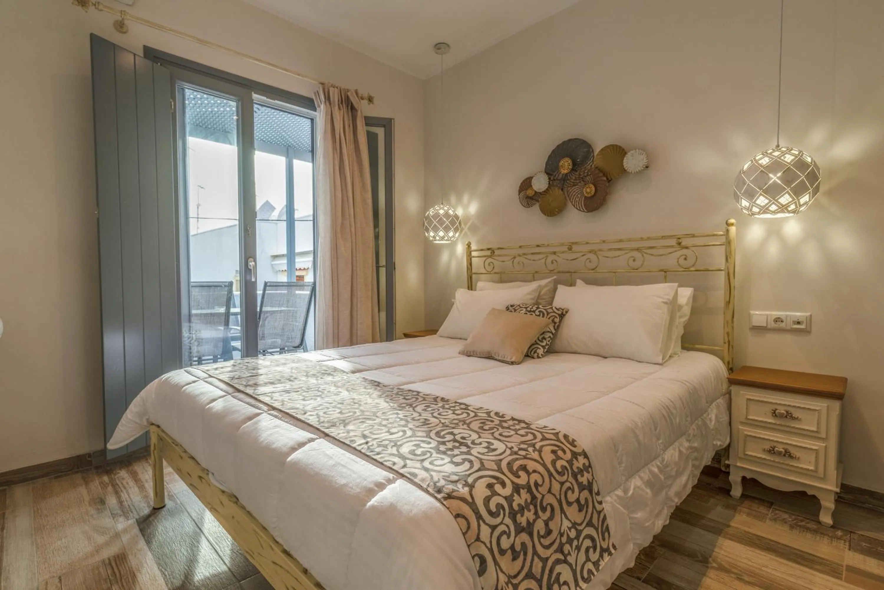 Bed in Naxos Enjoy Apartments