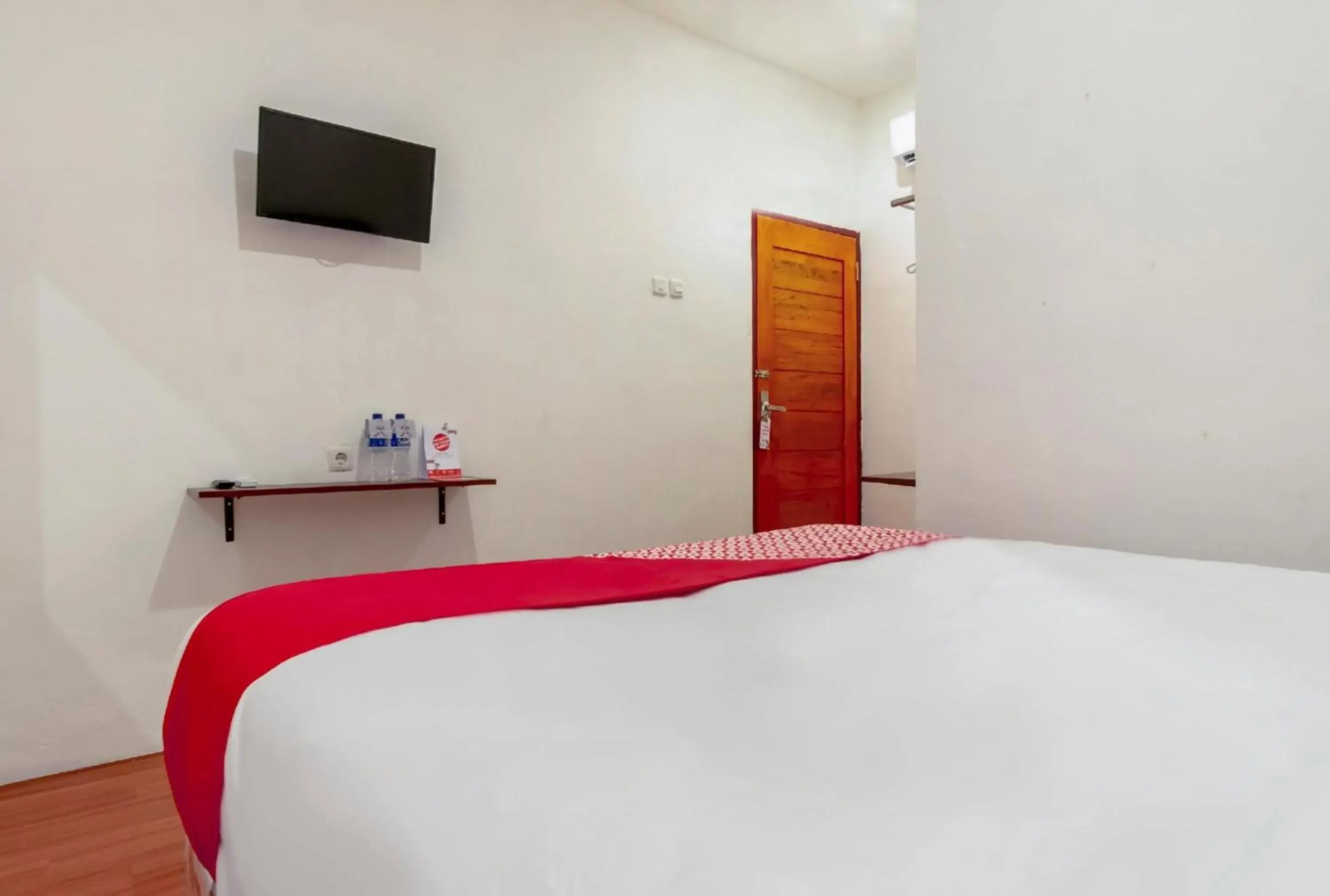 Bedroom, Bed in Collection O Medan City Near Rsud Dr Pirngadi Formerly Tmj Guest House Bedroom, Bed in Collection O Medan City Near Rsud Dr Pirngadi Formerly Tmj Guest House