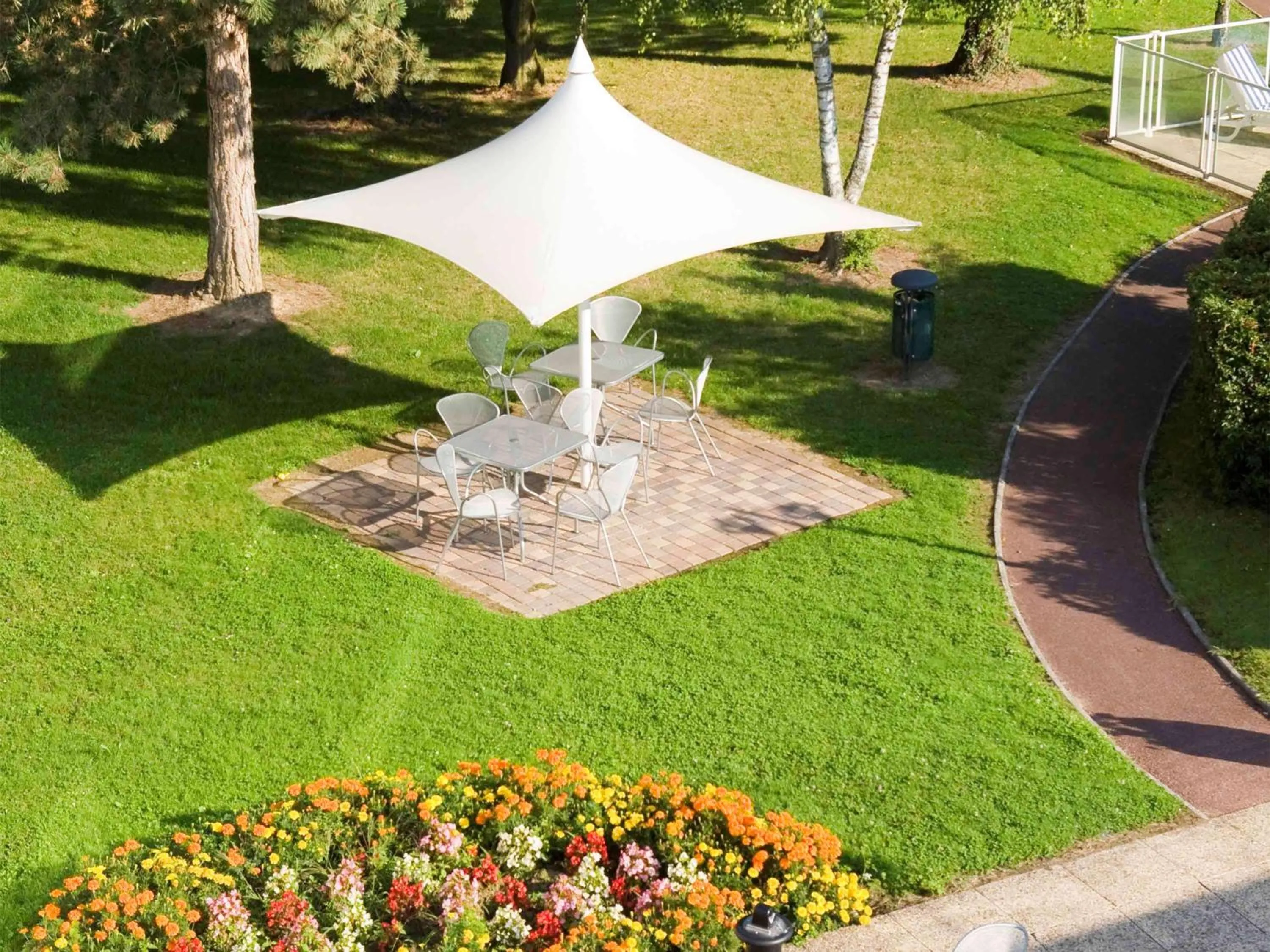 Other, Garden in Novotel Genève Aéroport France