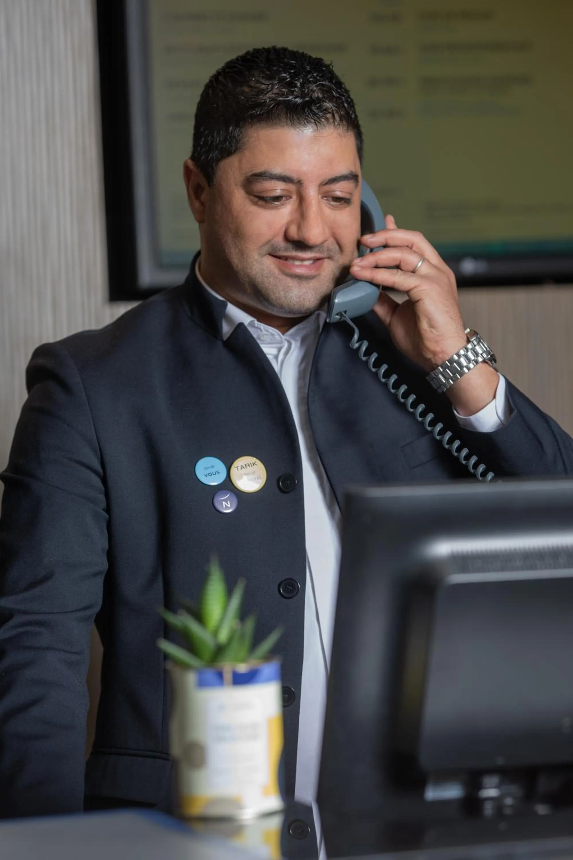 Staff in Novotel Genève Aéroport France