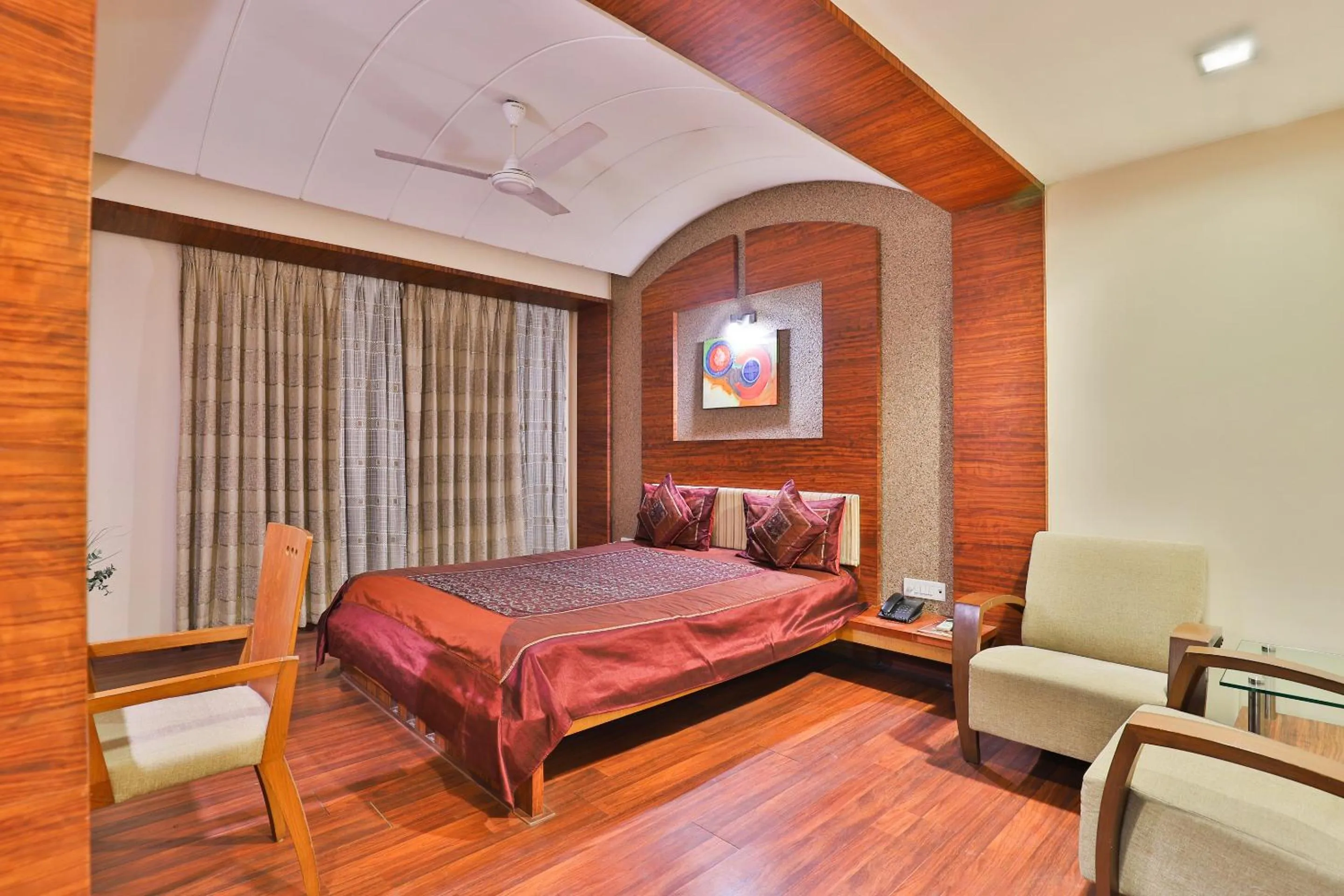 Bedroom, Bed in Hotel President