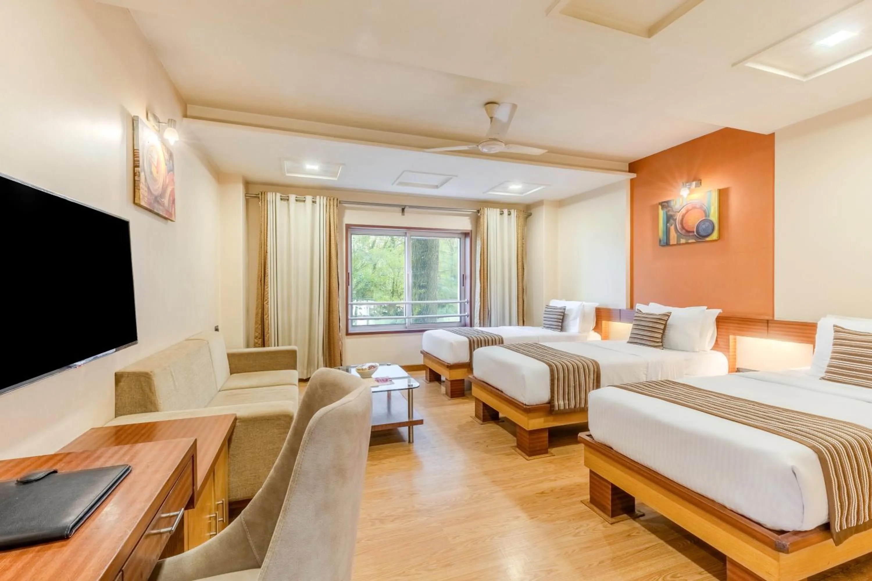 Photo of the whole room, Bed in Hotel President