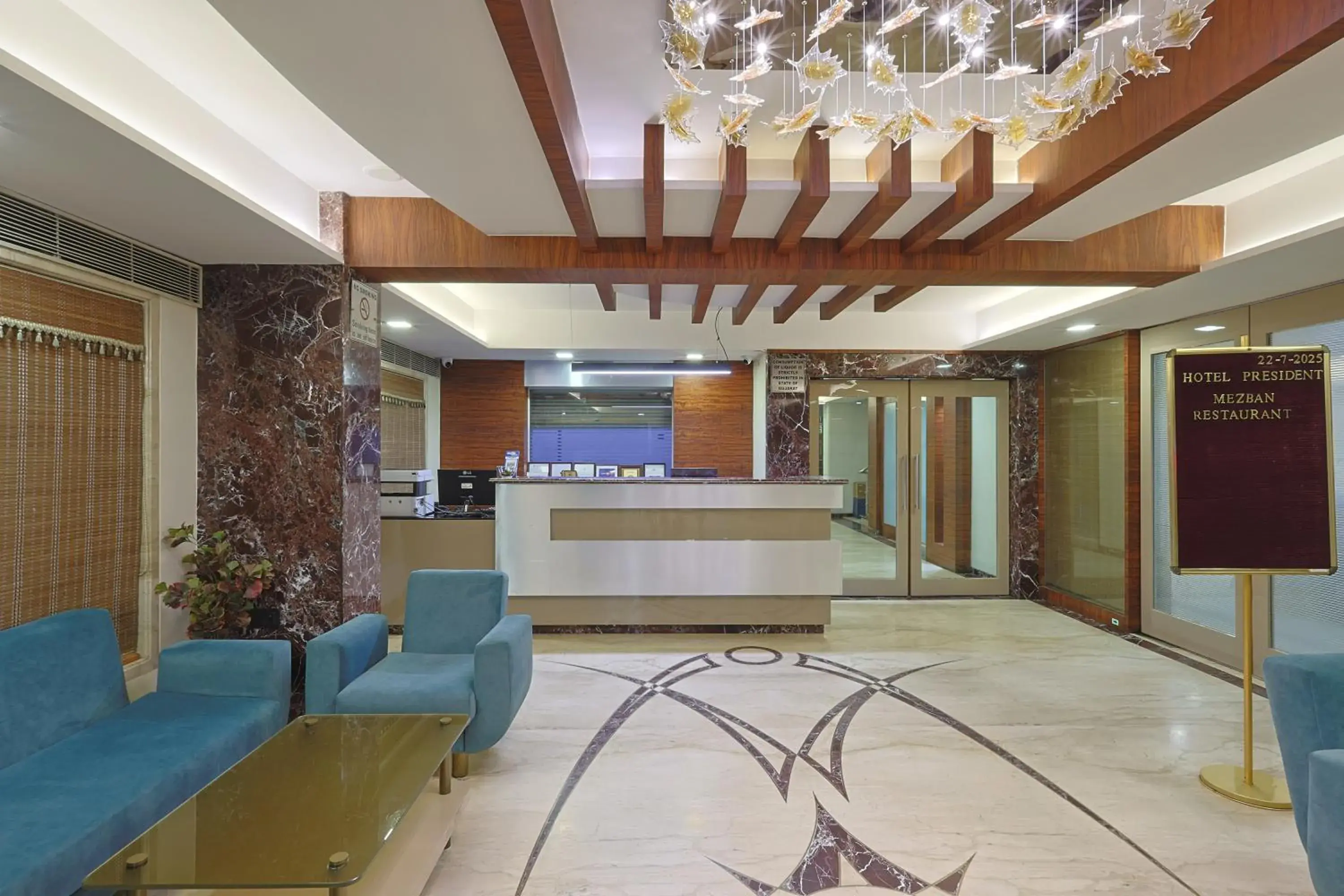 Lobby or reception in Hotel President Lobby or reception in Hotel President