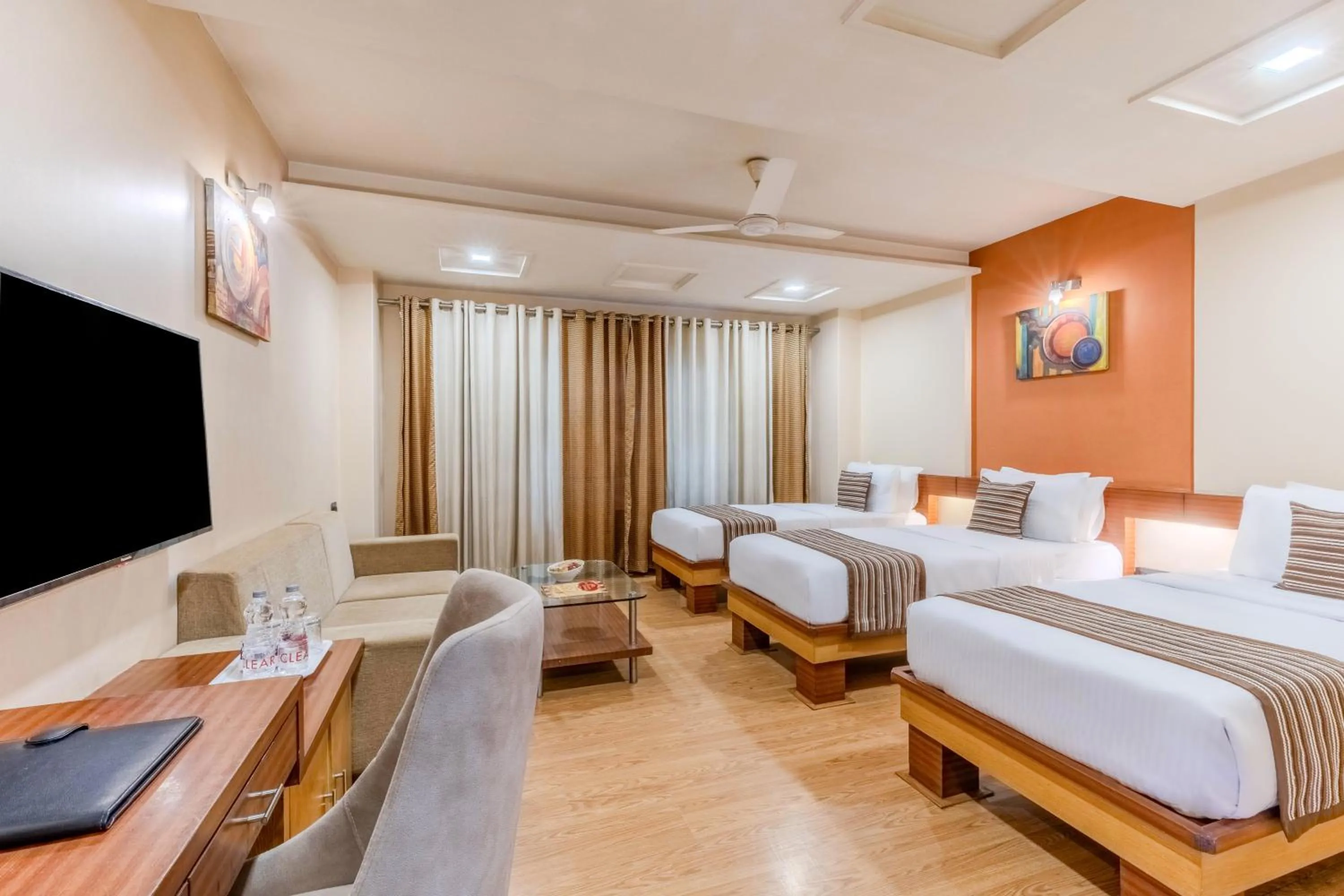 Photo of the whole room, Bed in Hotel President