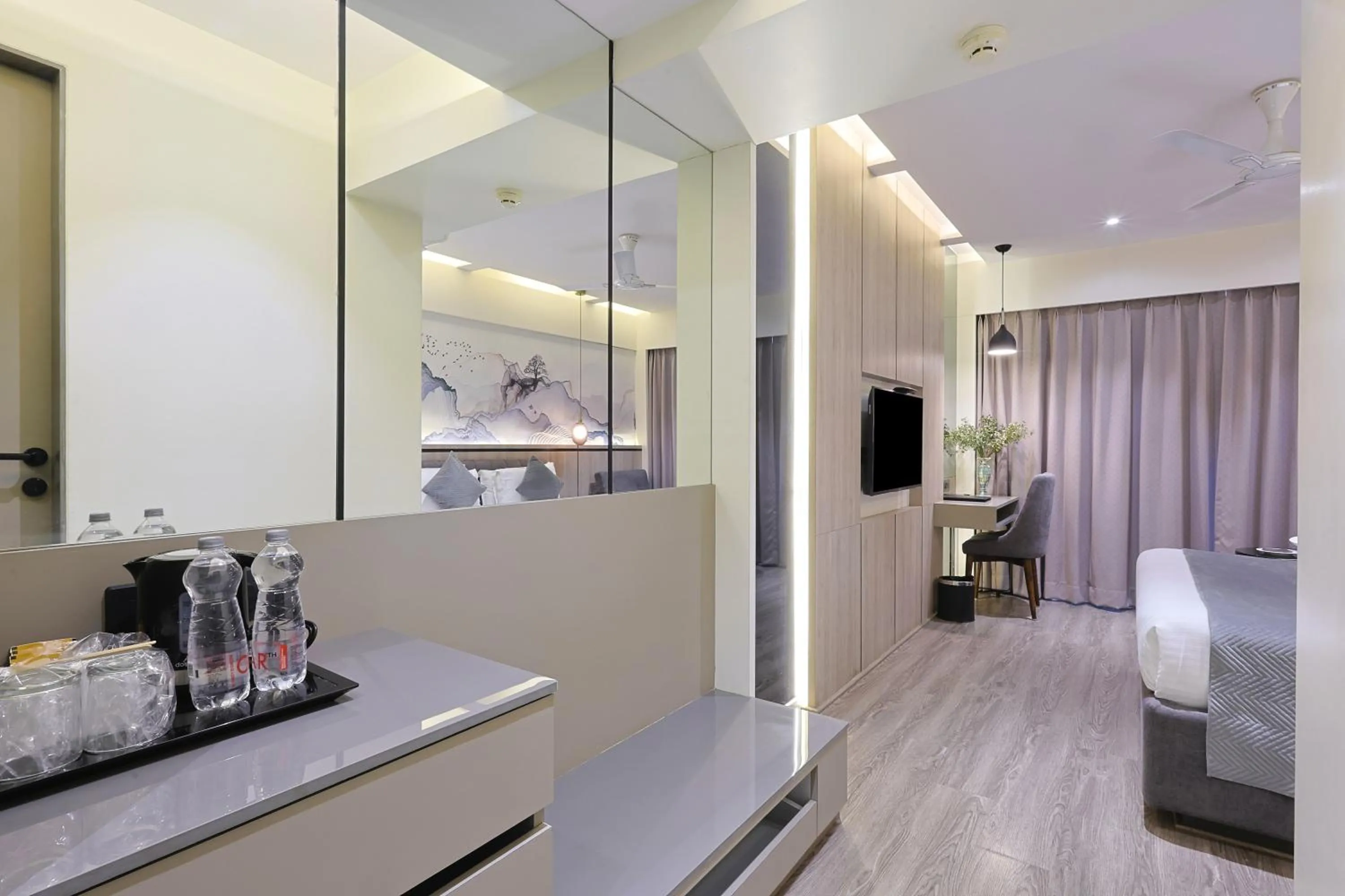 Photo of the whole room, Bed in Hotel President