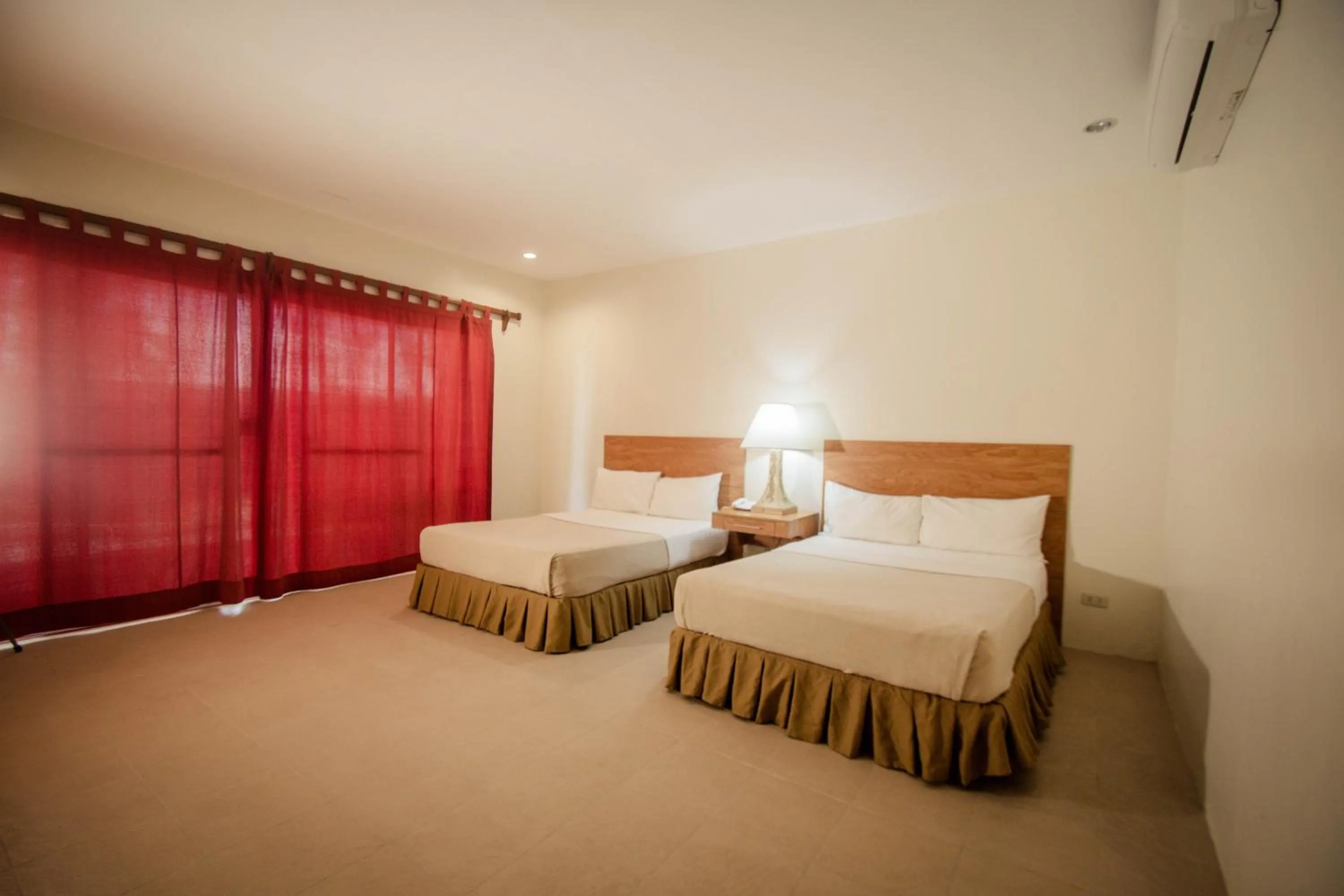 Bed in Almont Inland Resort