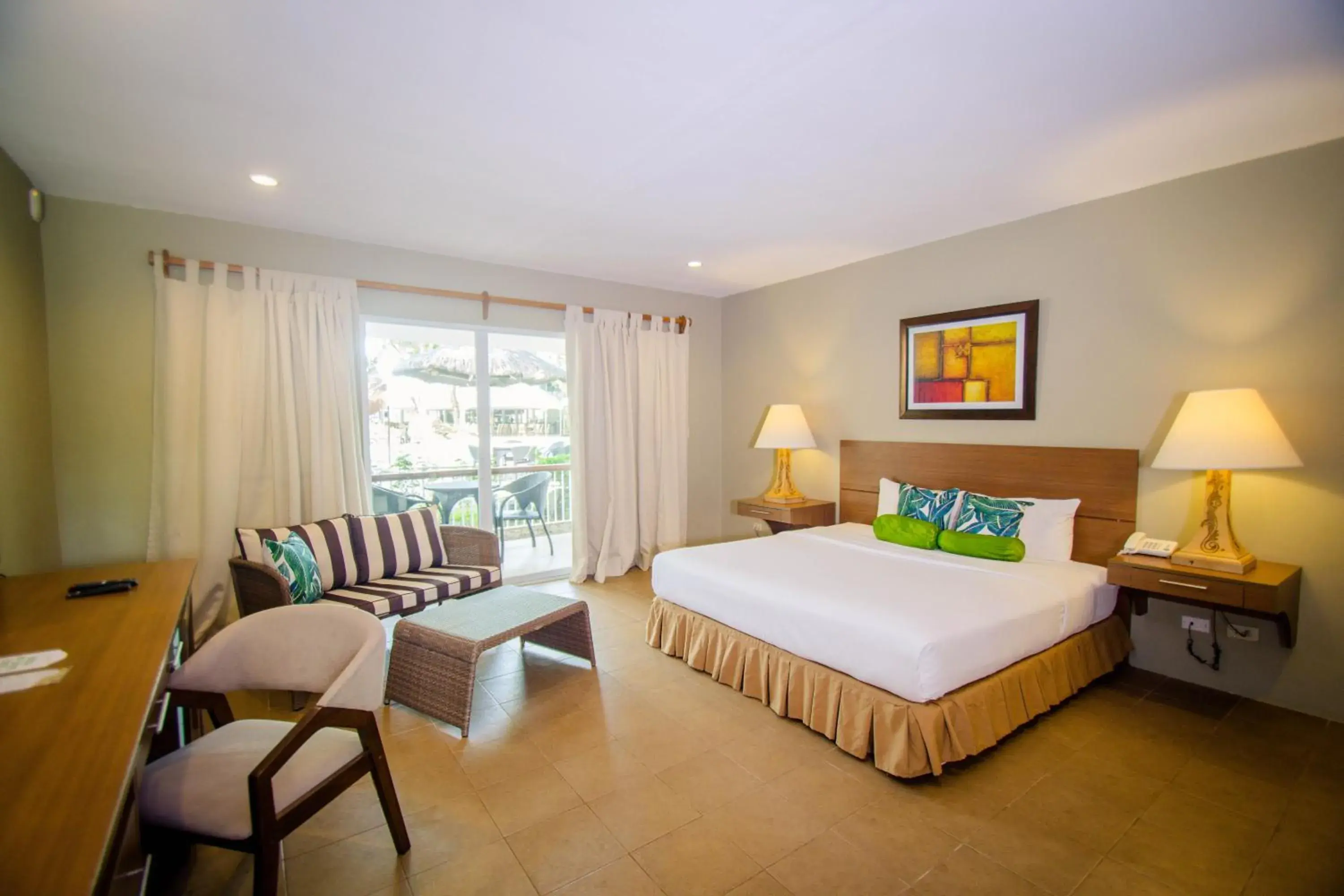 Bed in Almont Inland Resort Bed in Almont Inland Resort