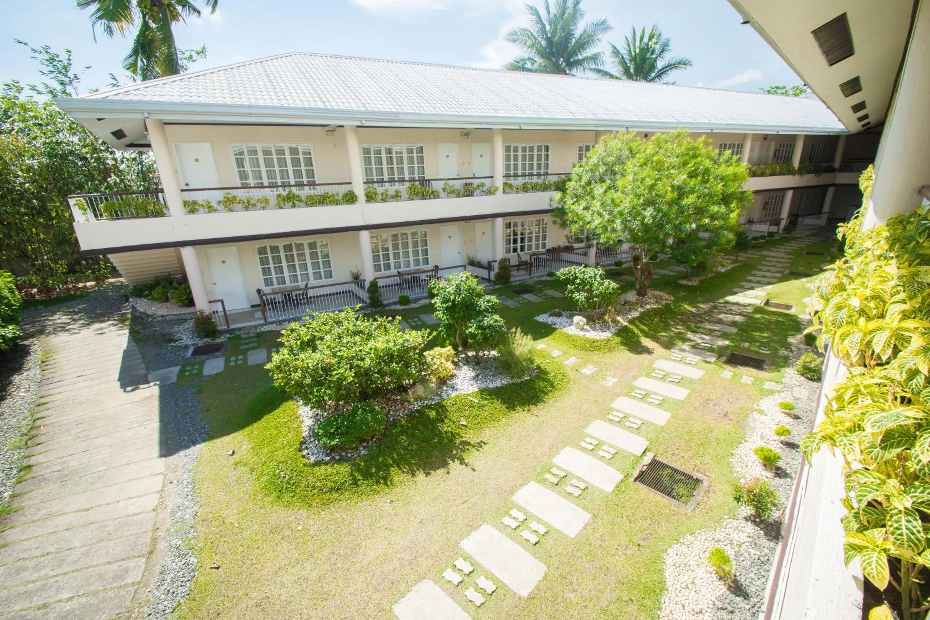 Almont Inland Resort