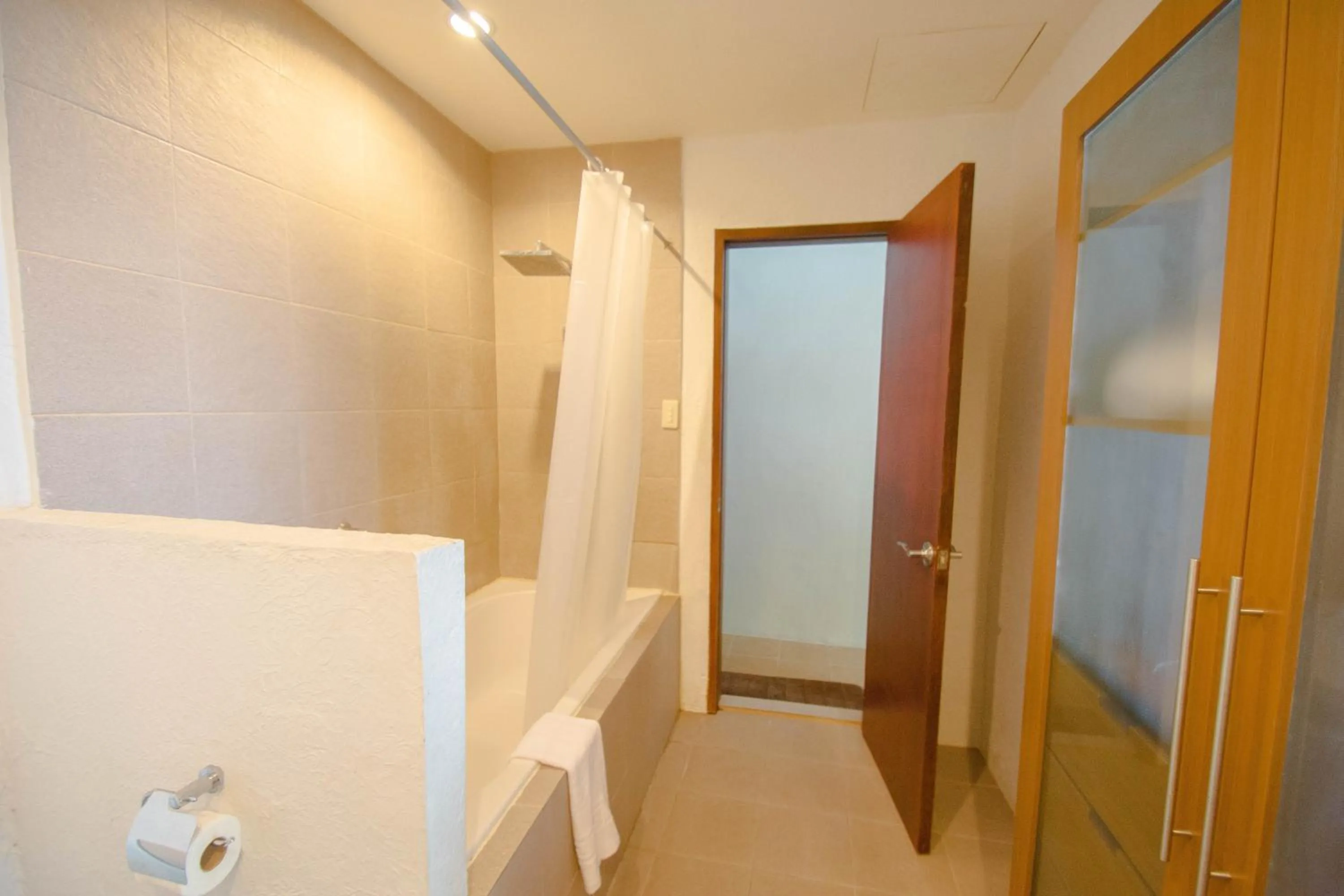 Shower in Almont Inland Resort