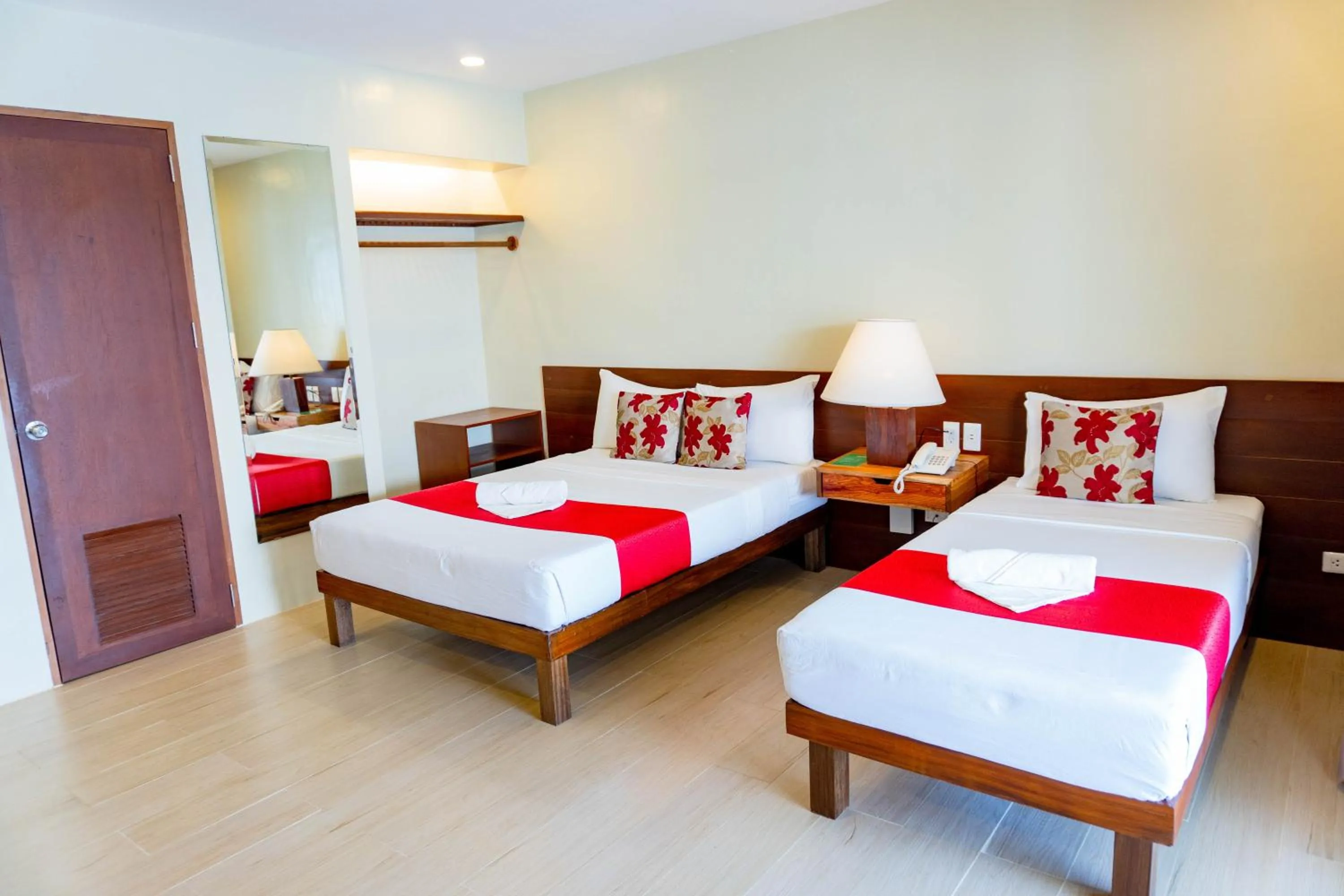 Bed in Almont Inland Resort