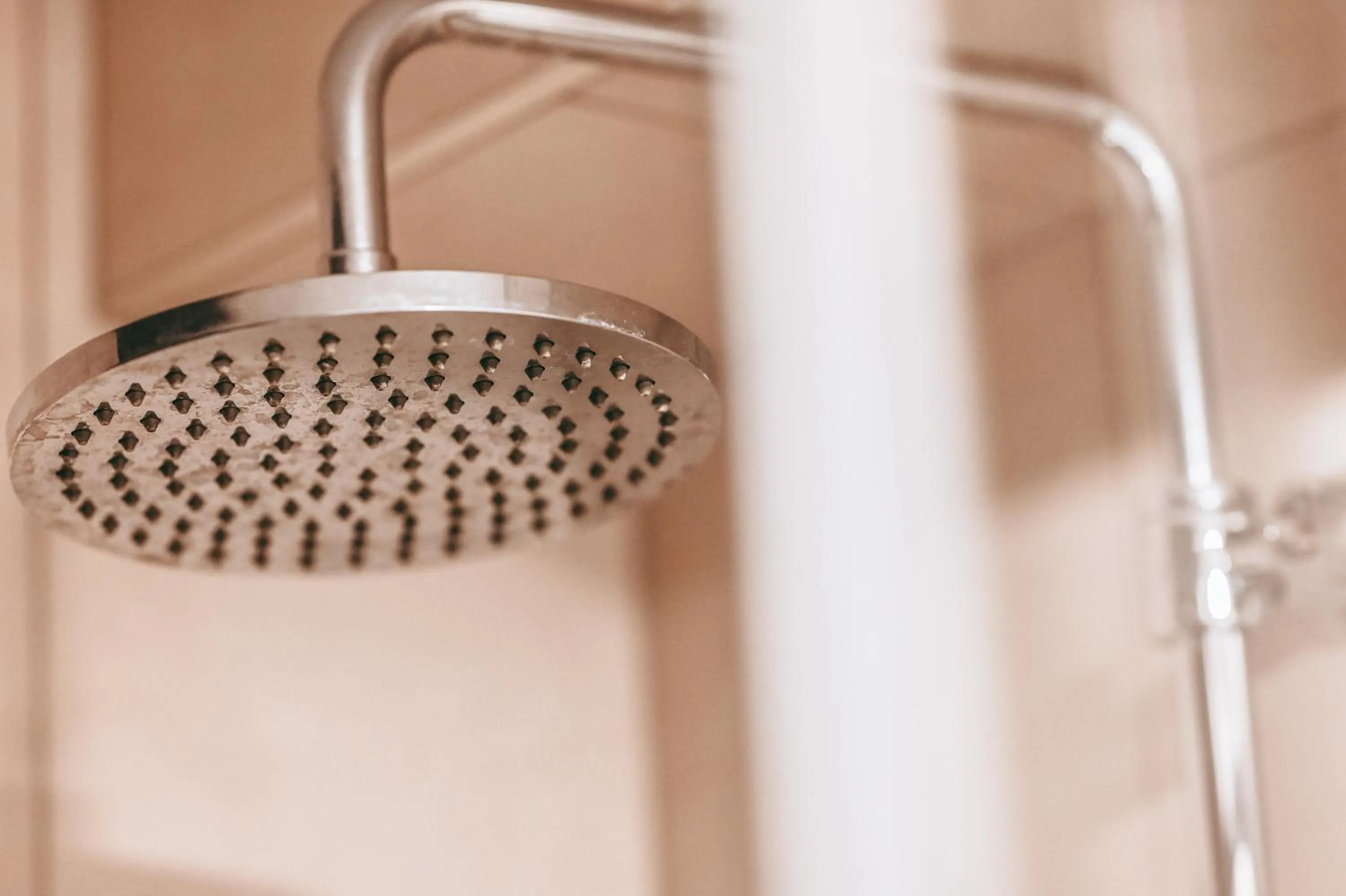 Shower in Wake Up Esch City