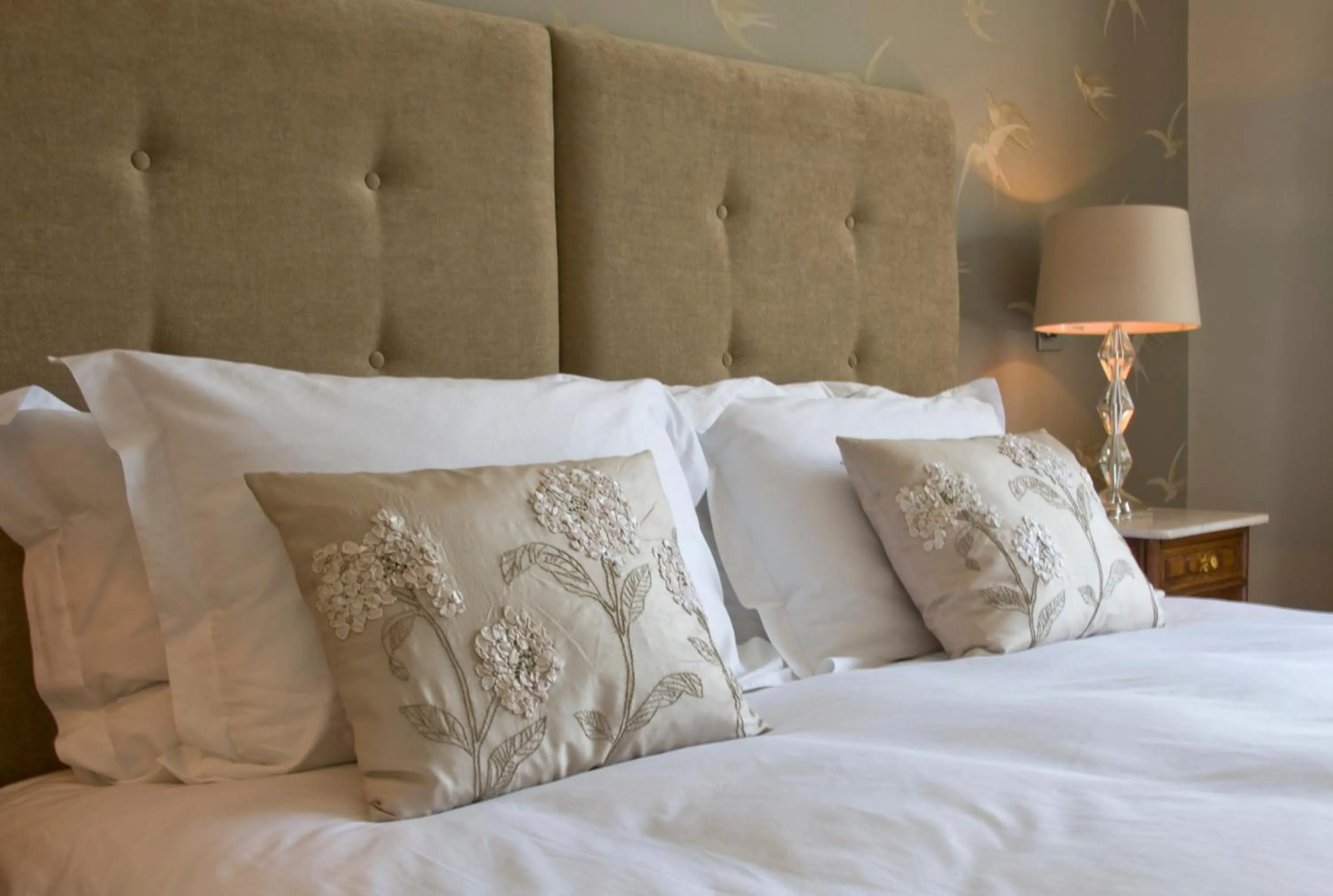 Bedroom, Bed in The Swallows Rest Bed & Breakfast