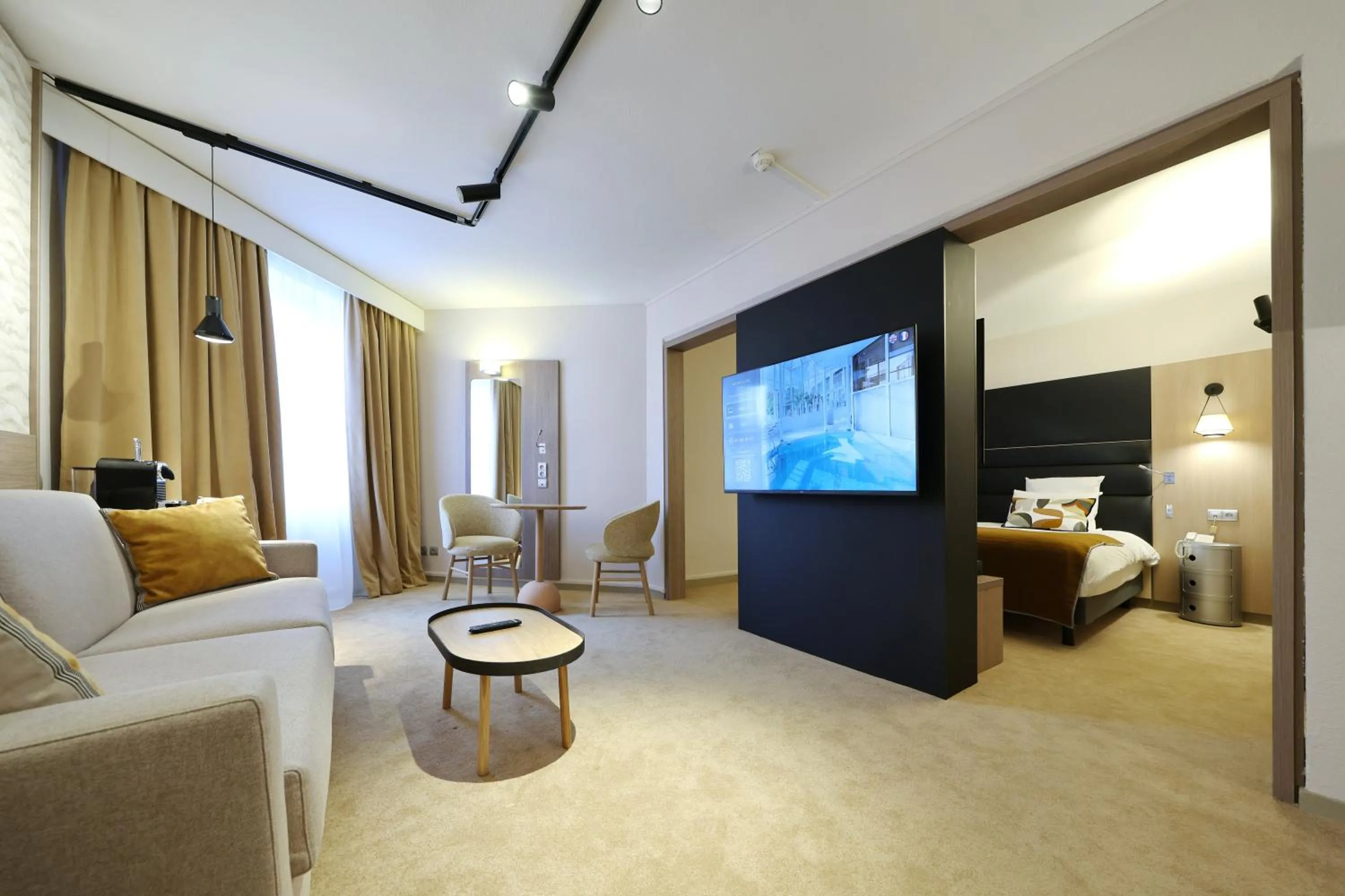 Living room in Mercure Grenoble Centre Porte des Alpes