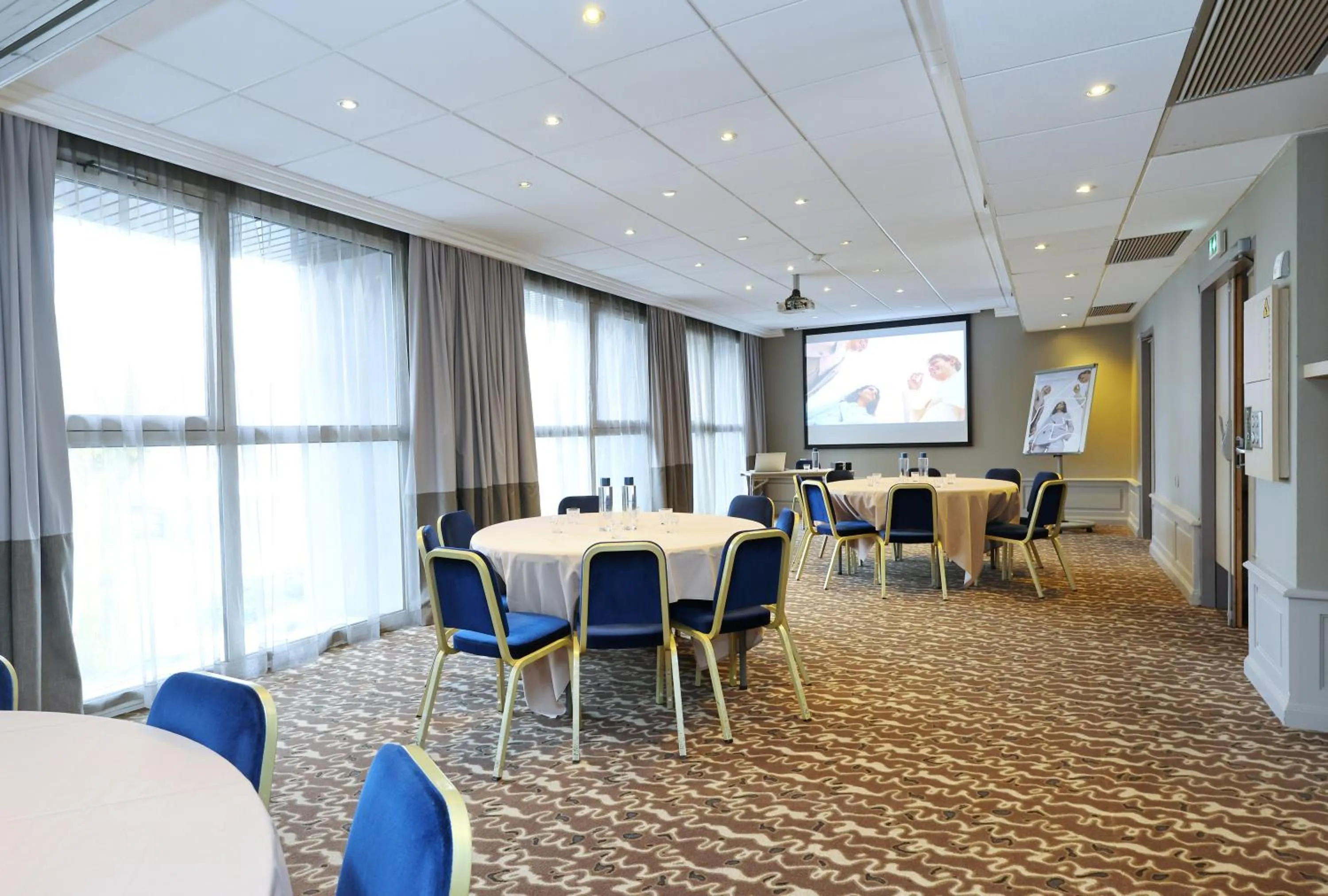 Meeting/conference room in Mercure Grenoble Centre Porte des Alpes
