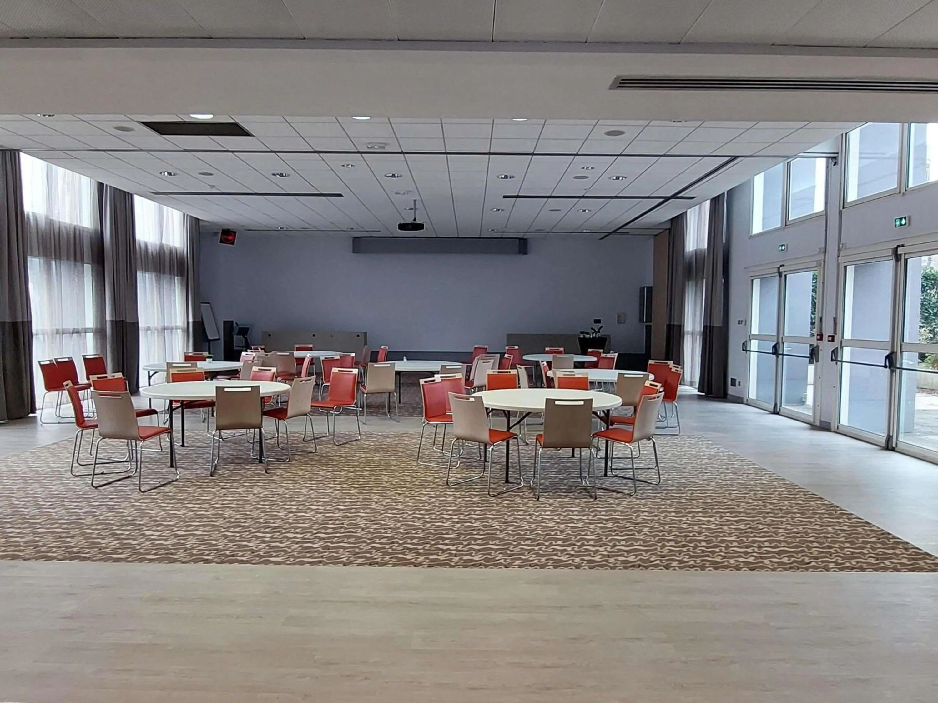 Meeting/conference room in Mercure Grenoble Centre Porte des Alpes