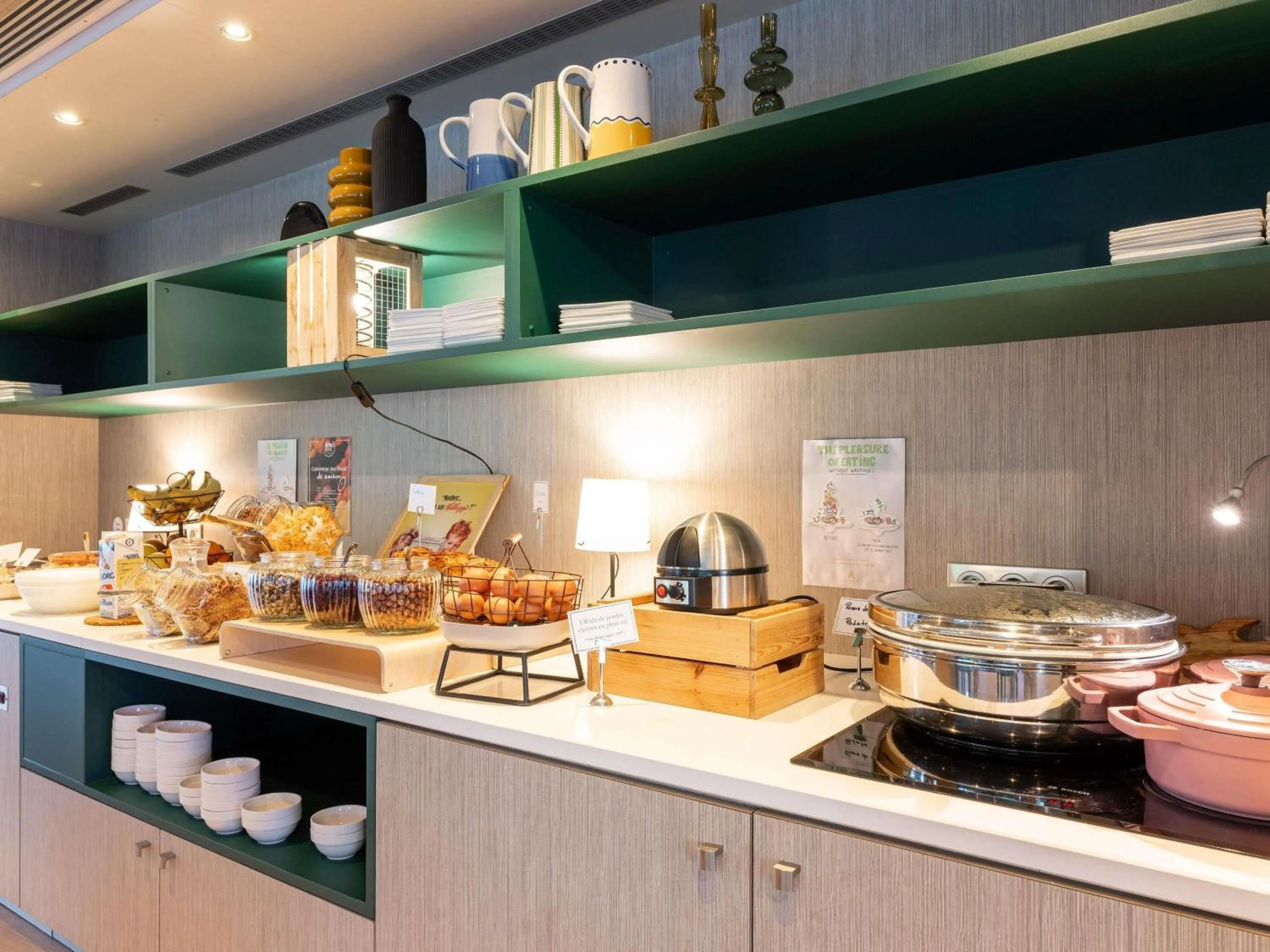 Breakfast in Mercure Grenoble Centre Porte des Alpes