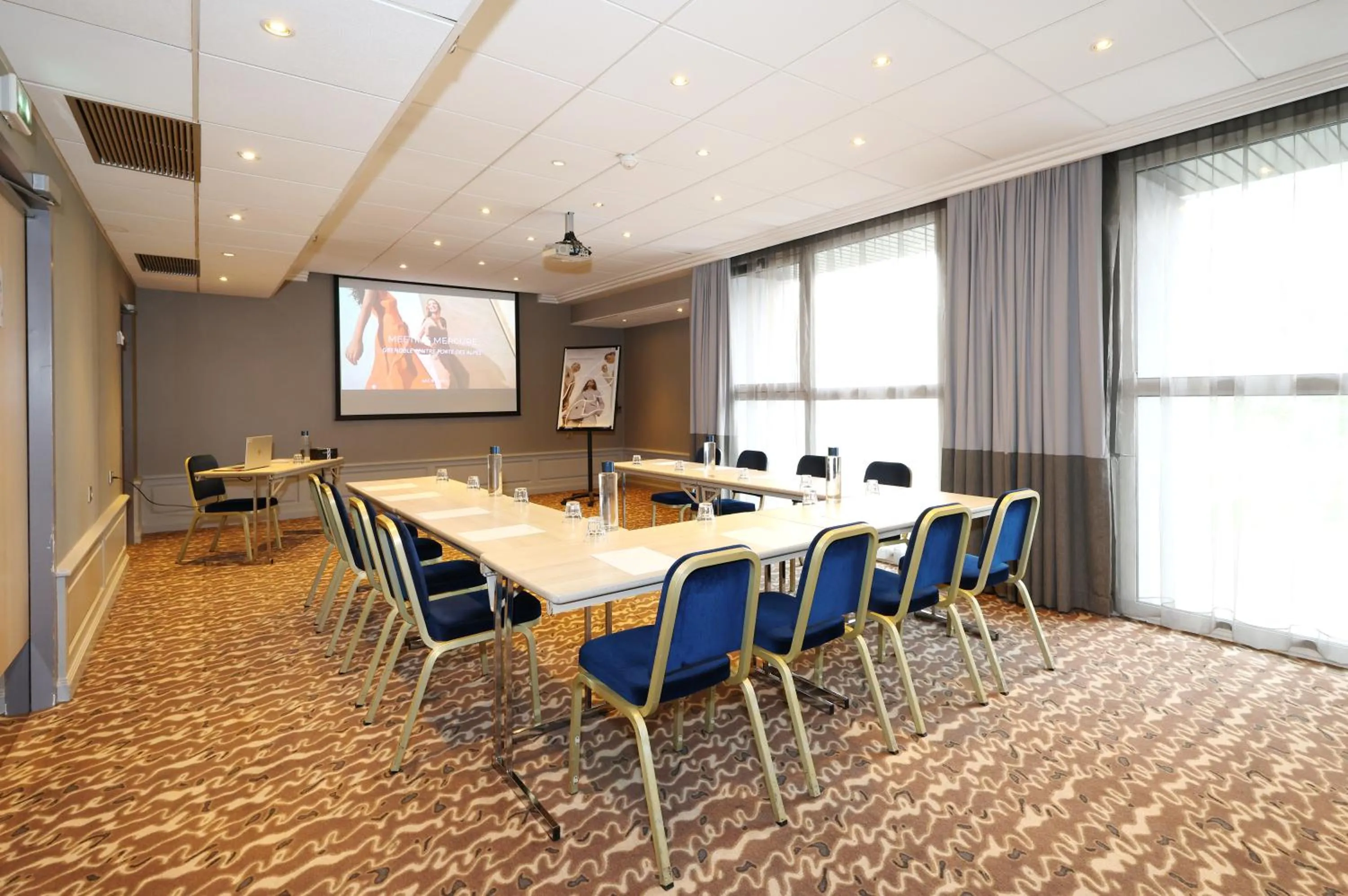 Meeting/conference room in Mercure Grenoble Centre Porte des Alpes