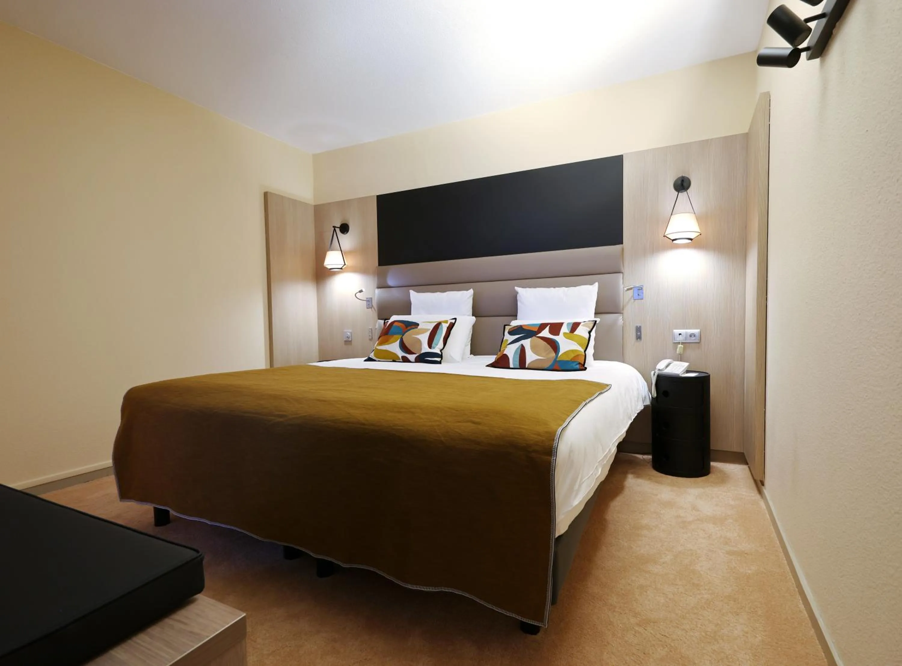 Bed in Mercure Grenoble Centre Porte des Alpes