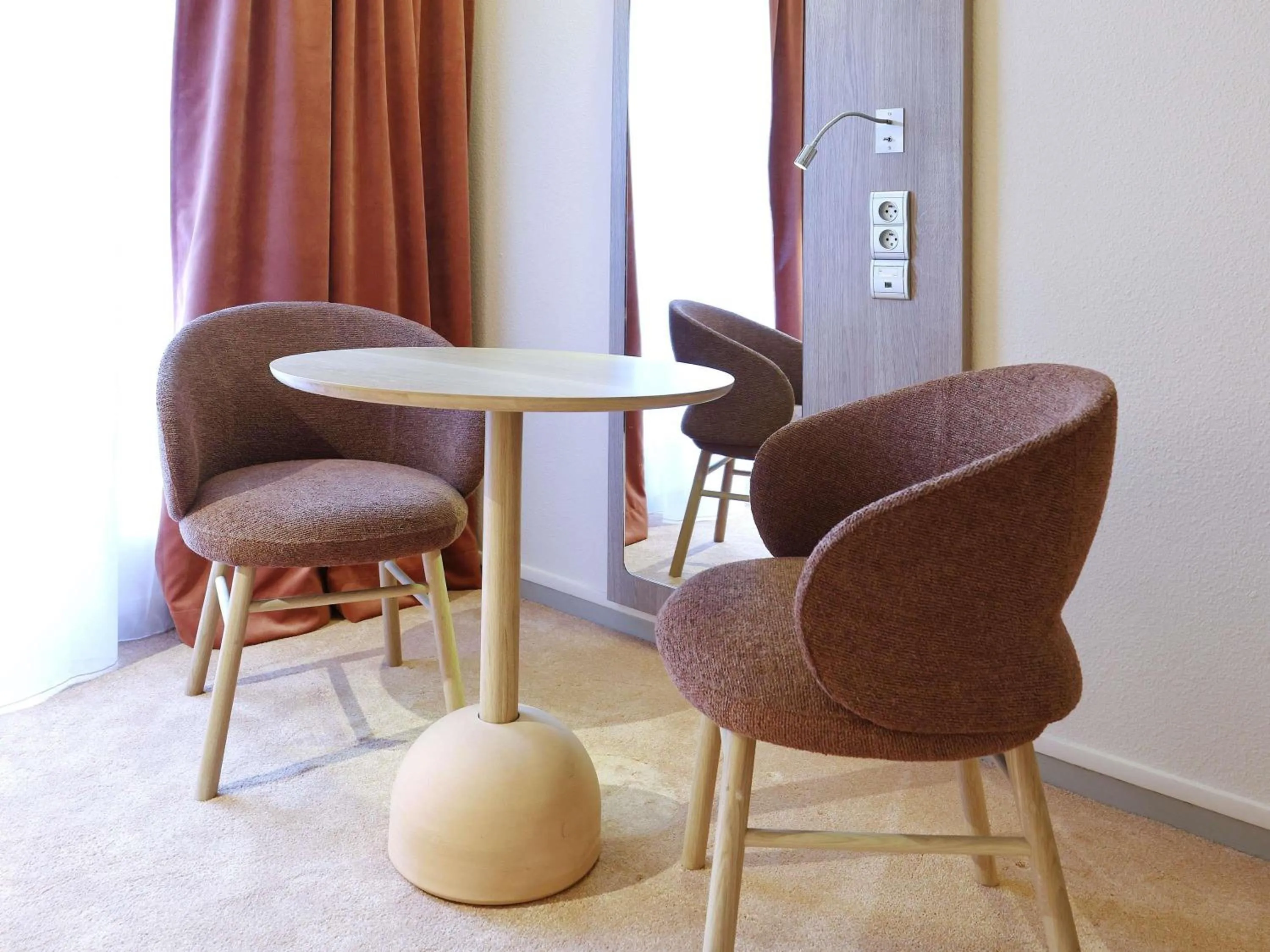 Bedroom in Mercure Grenoble Centre Porte des Alpes