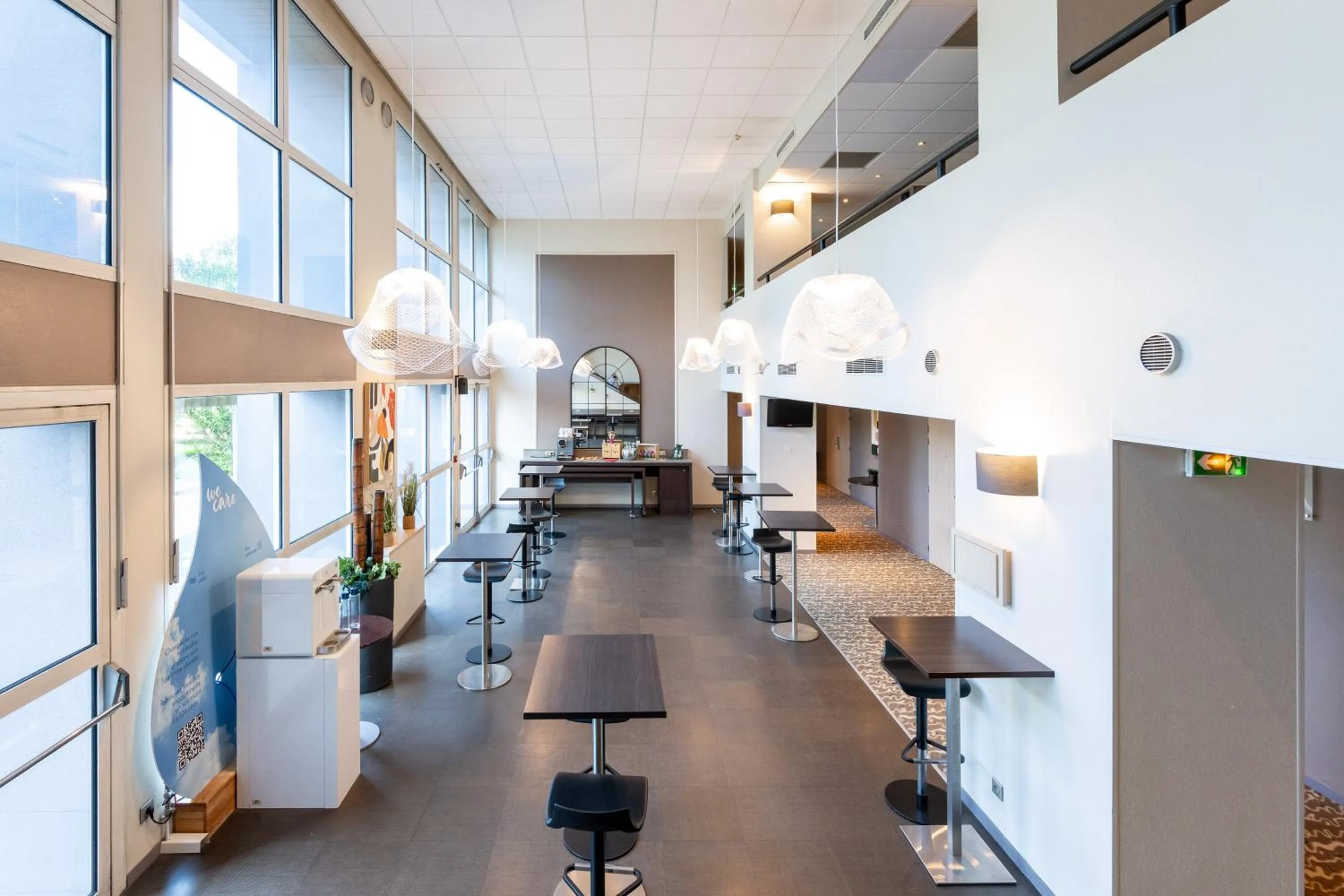 Seating area in Mercure Grenoble Centre Porte des Alpes