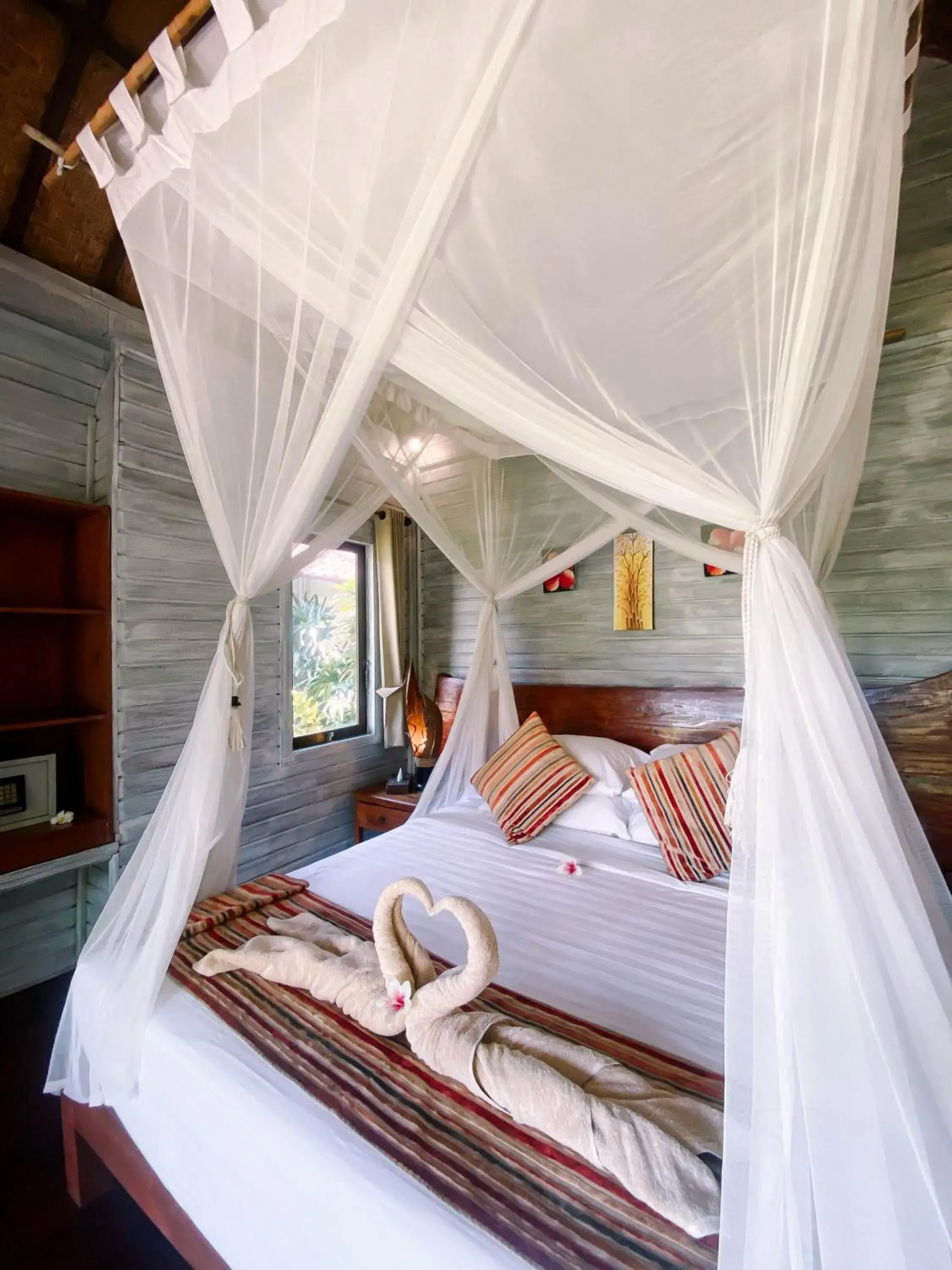 Bed in Abian Huts Dream Beach Lembongan Bed in Abian Huts Dream Beach Lembongan